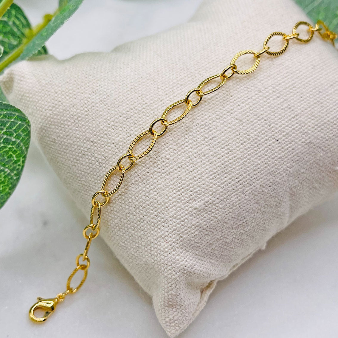 Armkette in Gold mit grossen Gliedern Bairo Ladelin