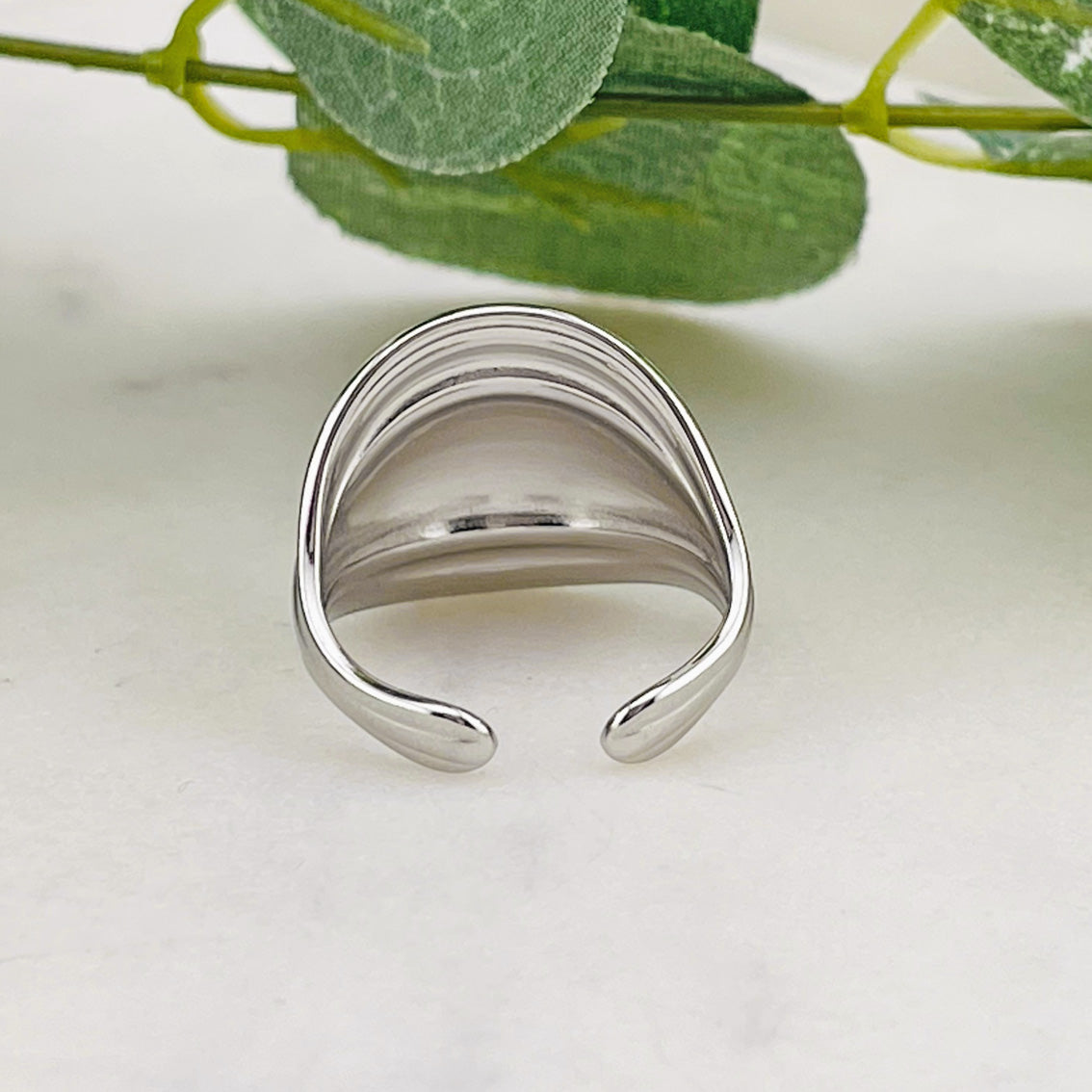 Breiter Silberring mit gewölbter Textur Oaky