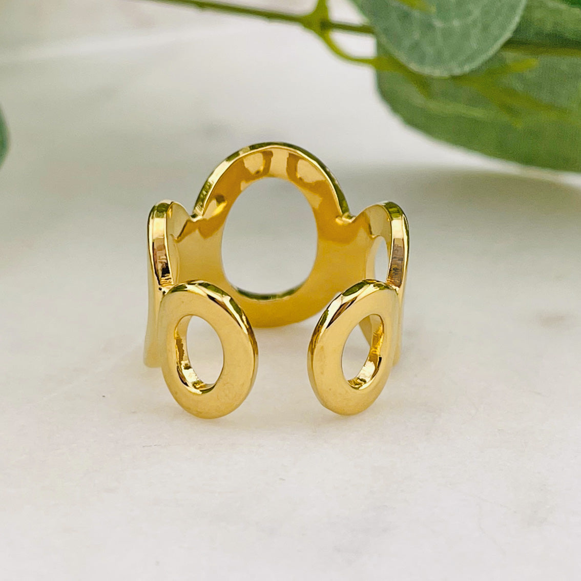 Breiter goldener Designer-Ring aus Edelstahl Rahima