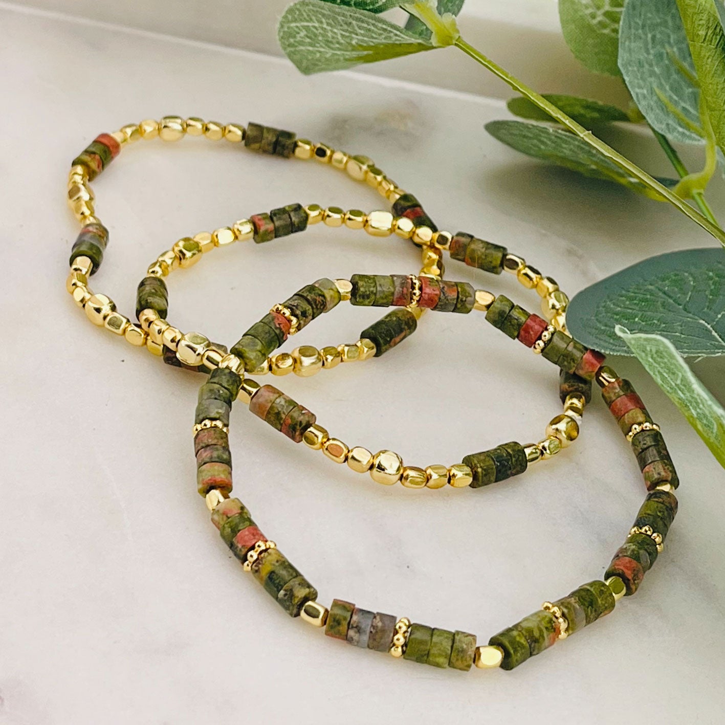 Elastisches Armband-Set gold grüne Perlen Finch