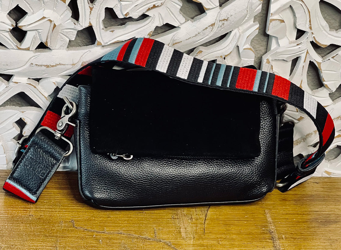 Freds Bruder Handtasche Alerassa Crossbody Black