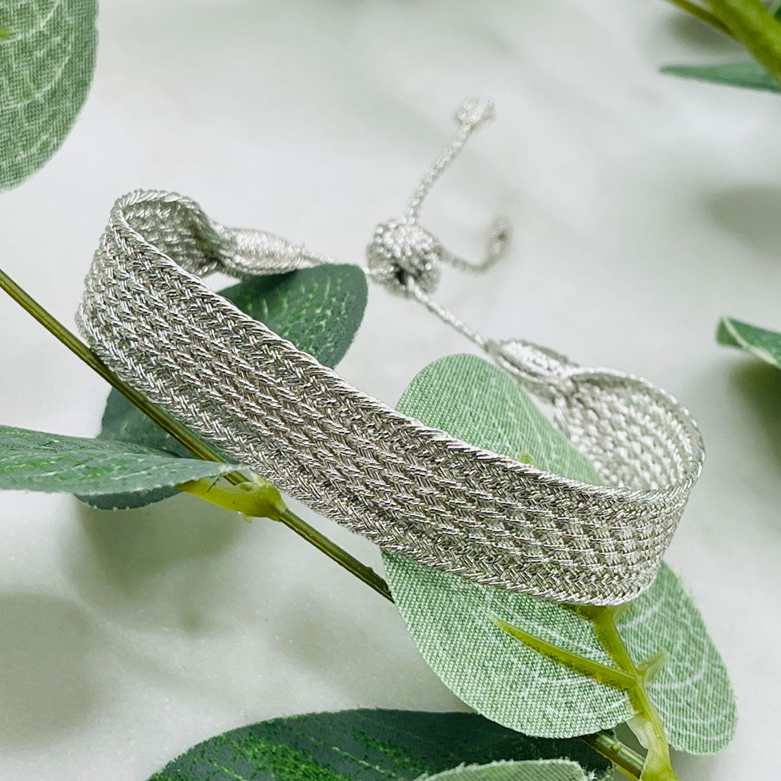 Gewobenes Maayaz-Armband in Silber - Mint - Rosé Diyah