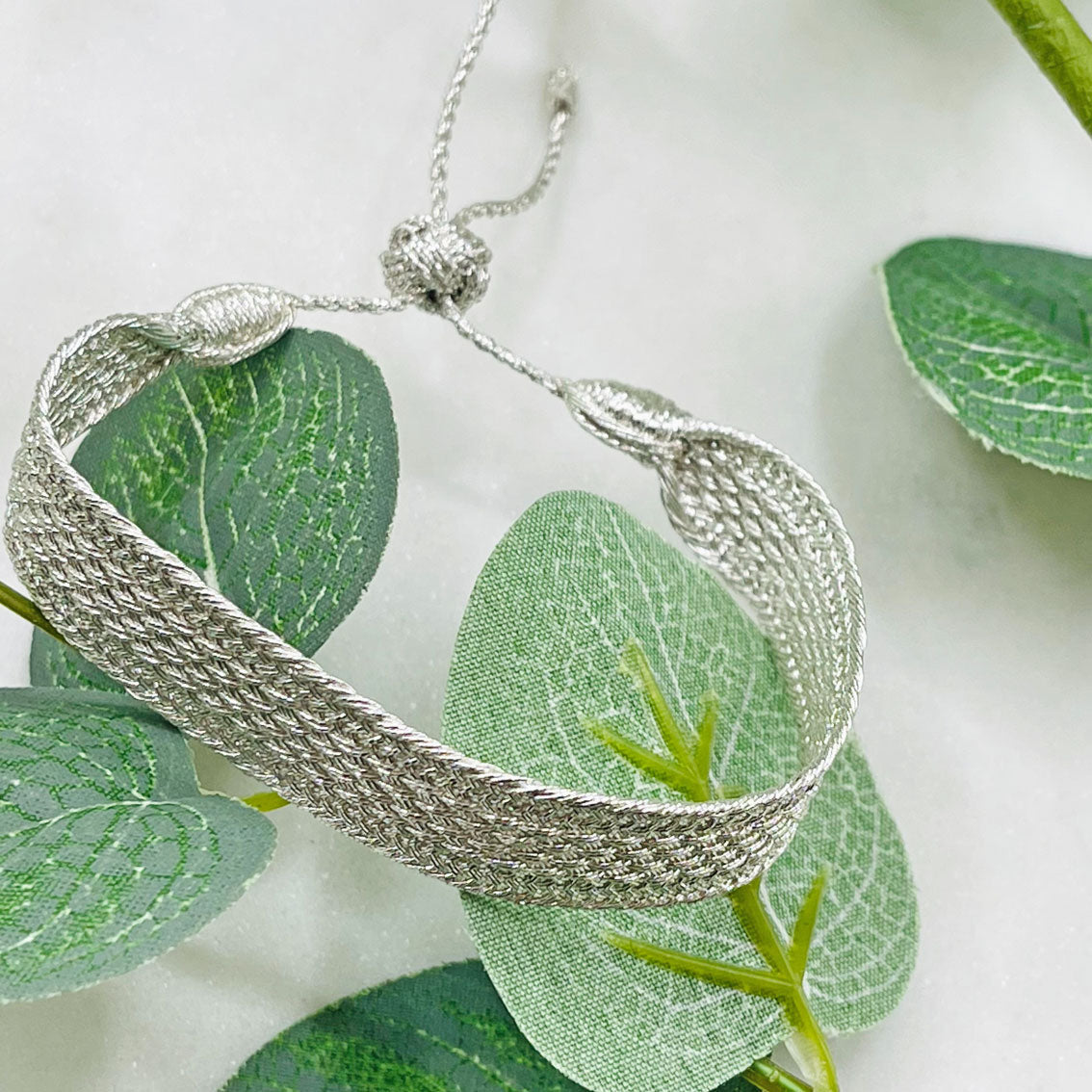 Gewobenes Maayaz-Armband in Silber - Mint - Rosé Diyah