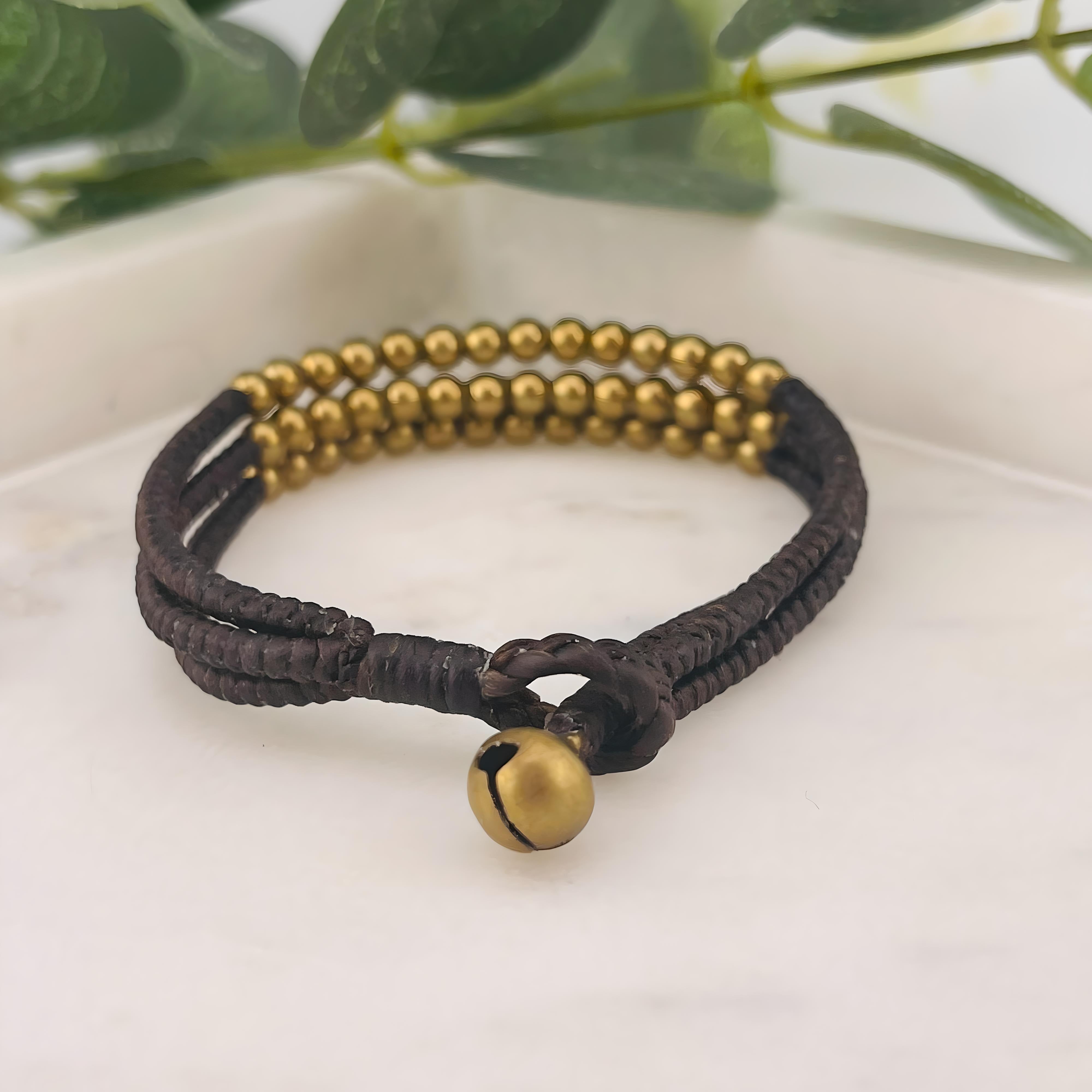 Dreifaches Boho-Armband mit Goldenen Messingperlen Gali