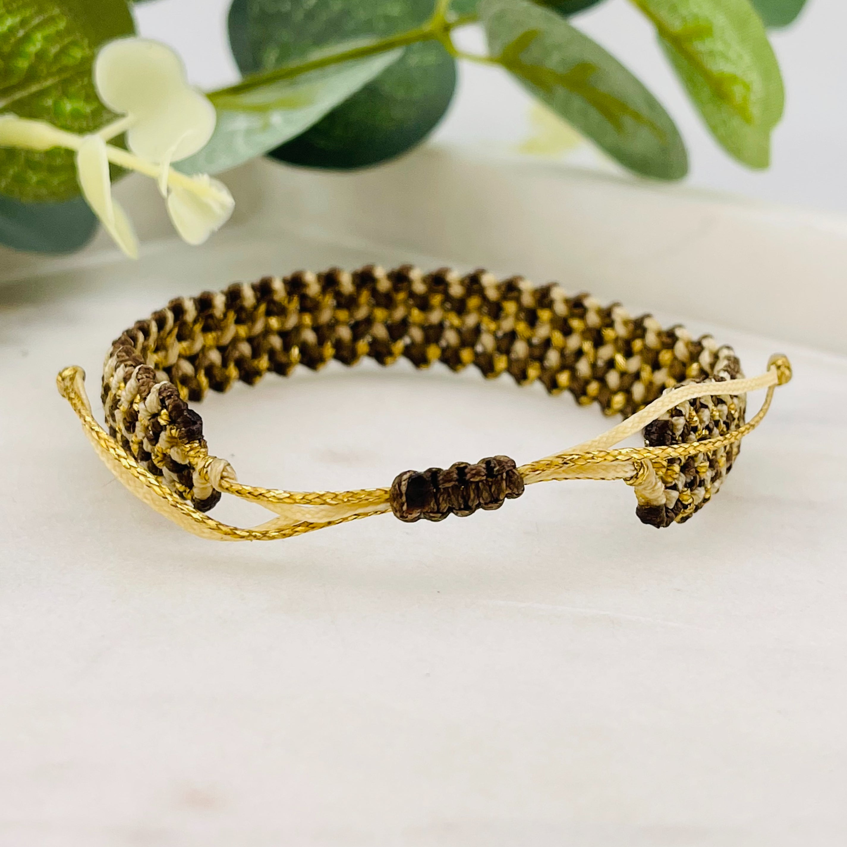 Gewobenes Armband Gold Braun Grün Maila Pink Sand