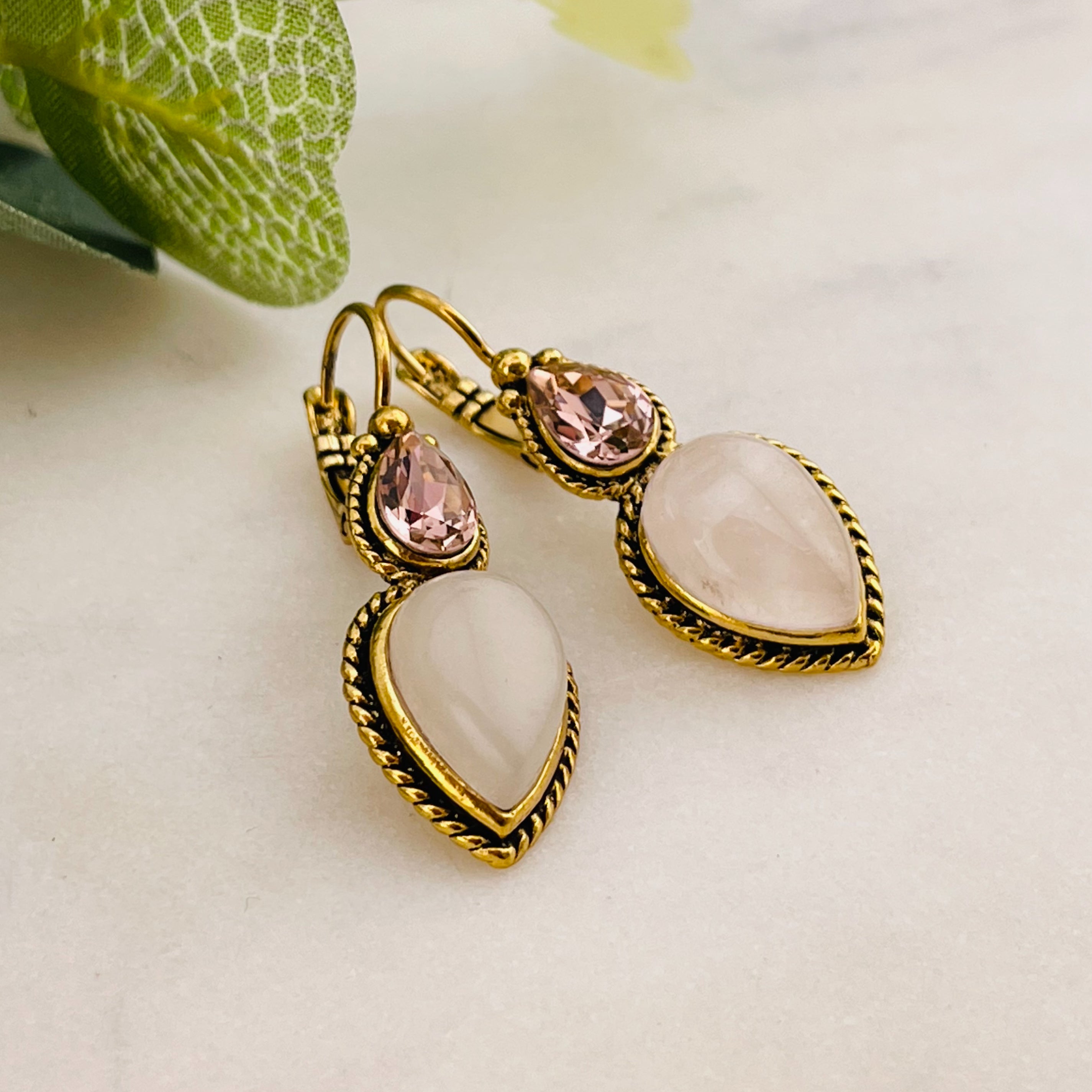 Vintage-Style Gold Ohrringe mit Rosenquarz Anina