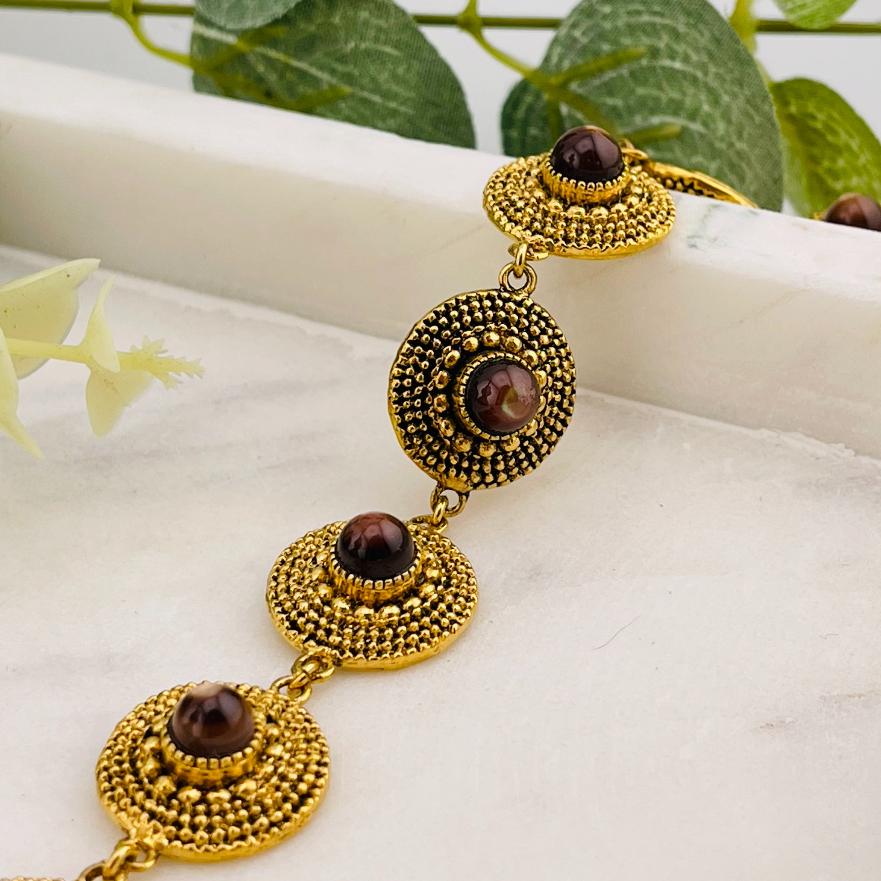 Boho Armband mit Gold Amuletten Valerie