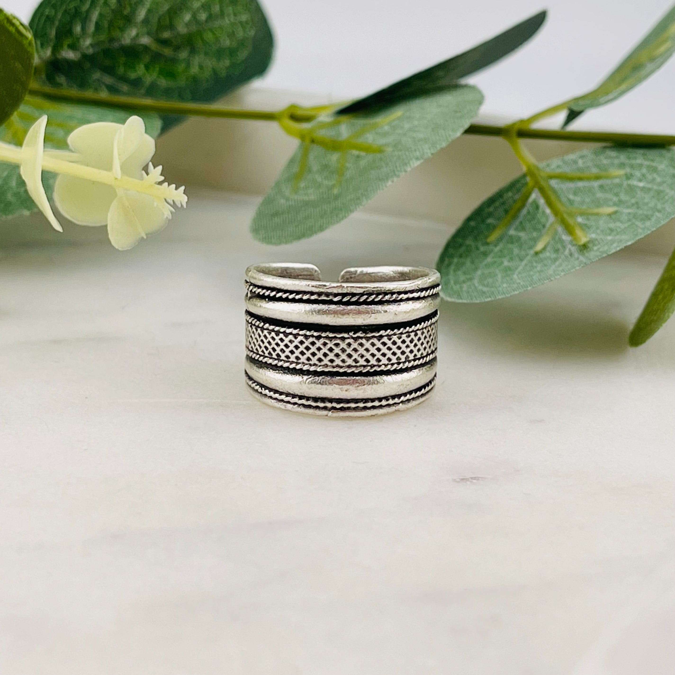 Breiter Fingerring Silber mit feinem Boho Muster Paula