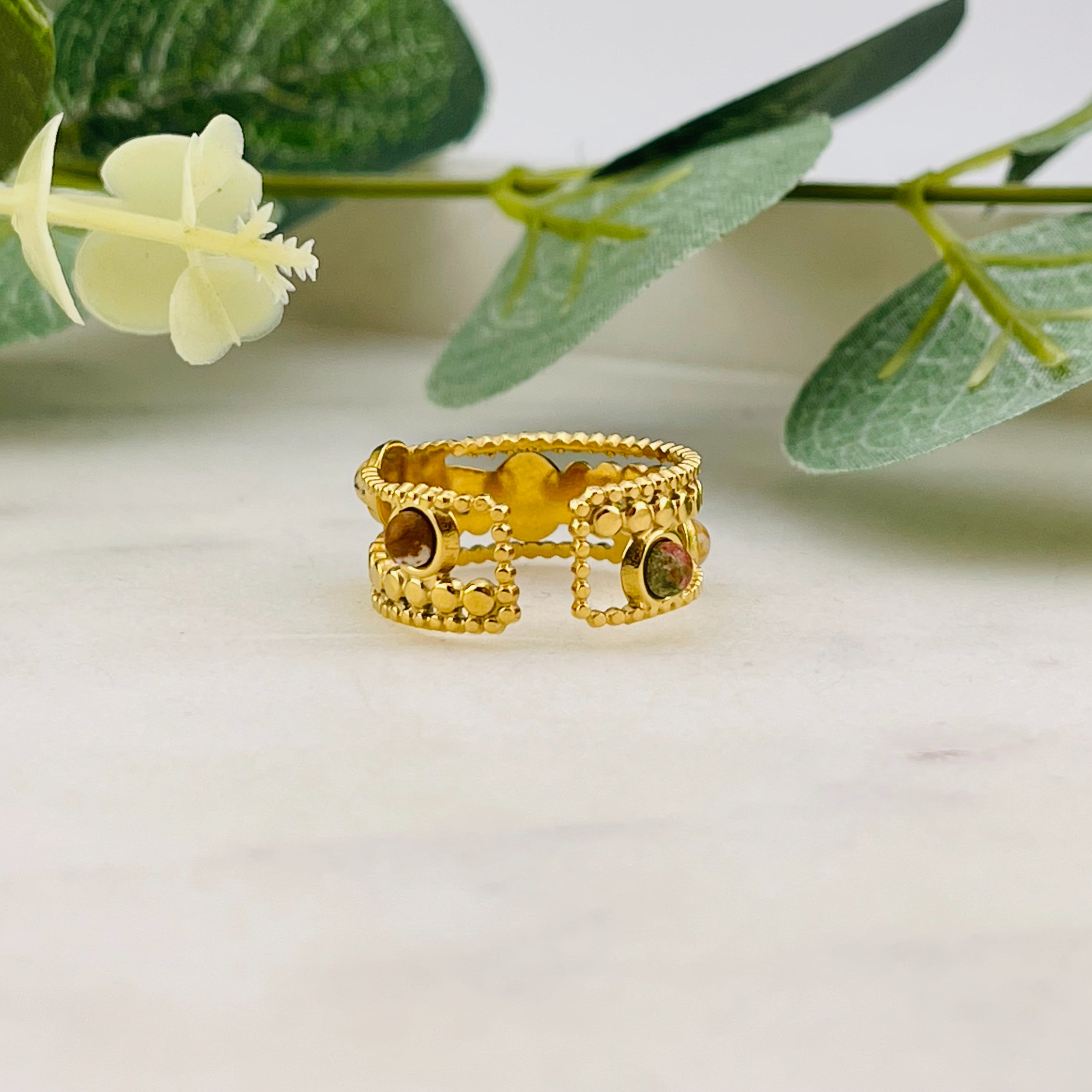 Goldring mit braunen Jaspissteinen Cotoca