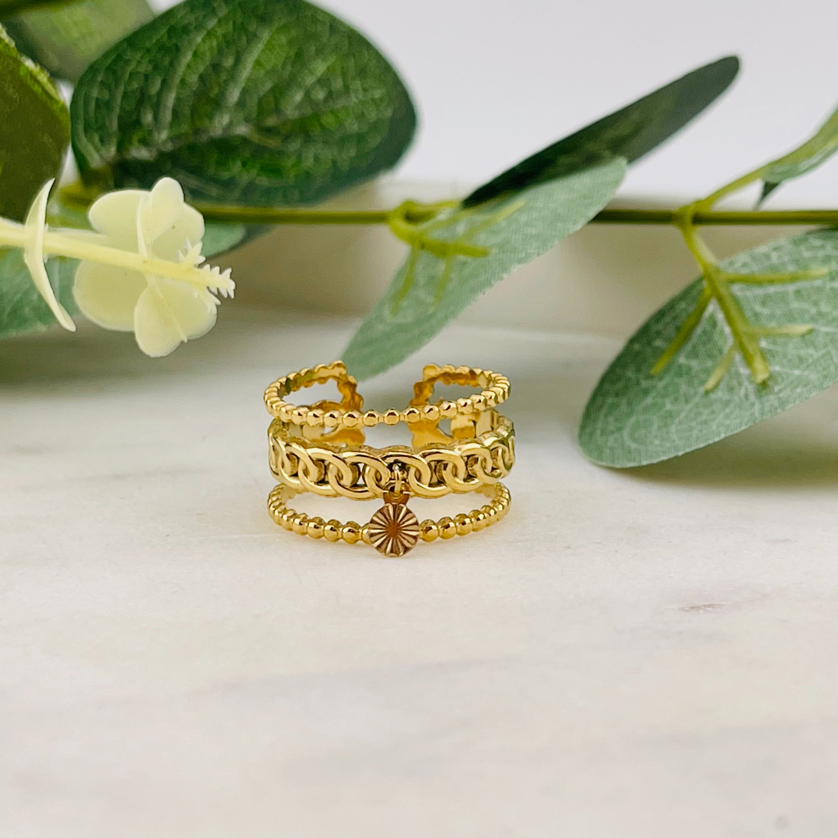 Boho Goldring mit kleinem Anhänger Andaris