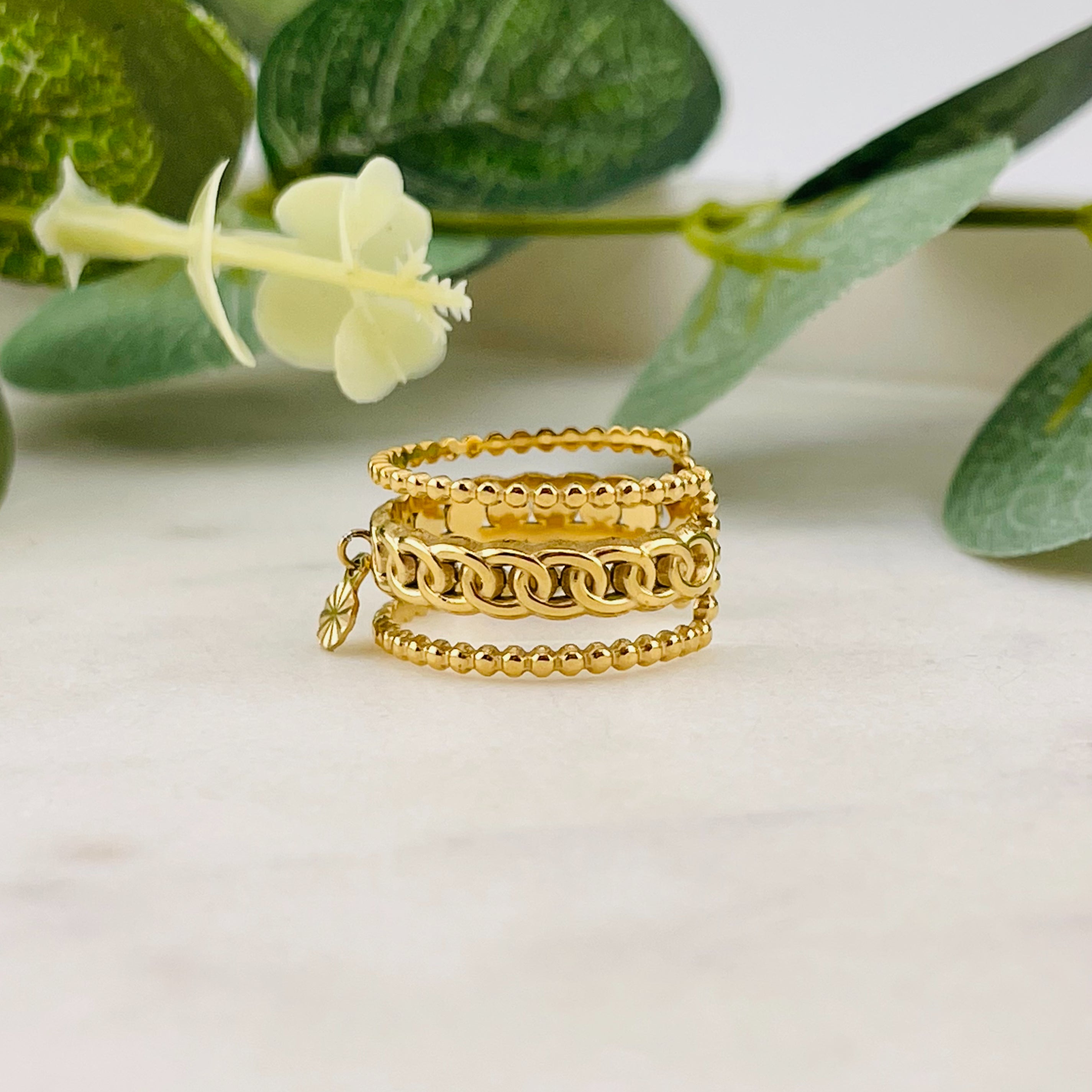 Boho Goldring mit kleinem Anhänger Andaris