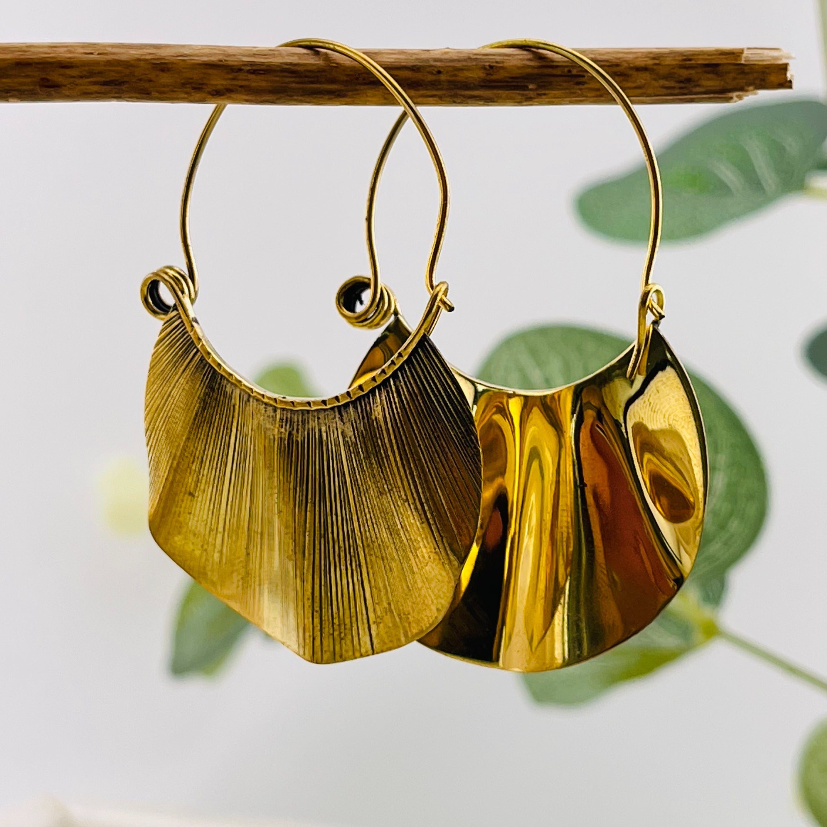 Goldene Hippie-Ohrringe mit Jungle-Look Ivy