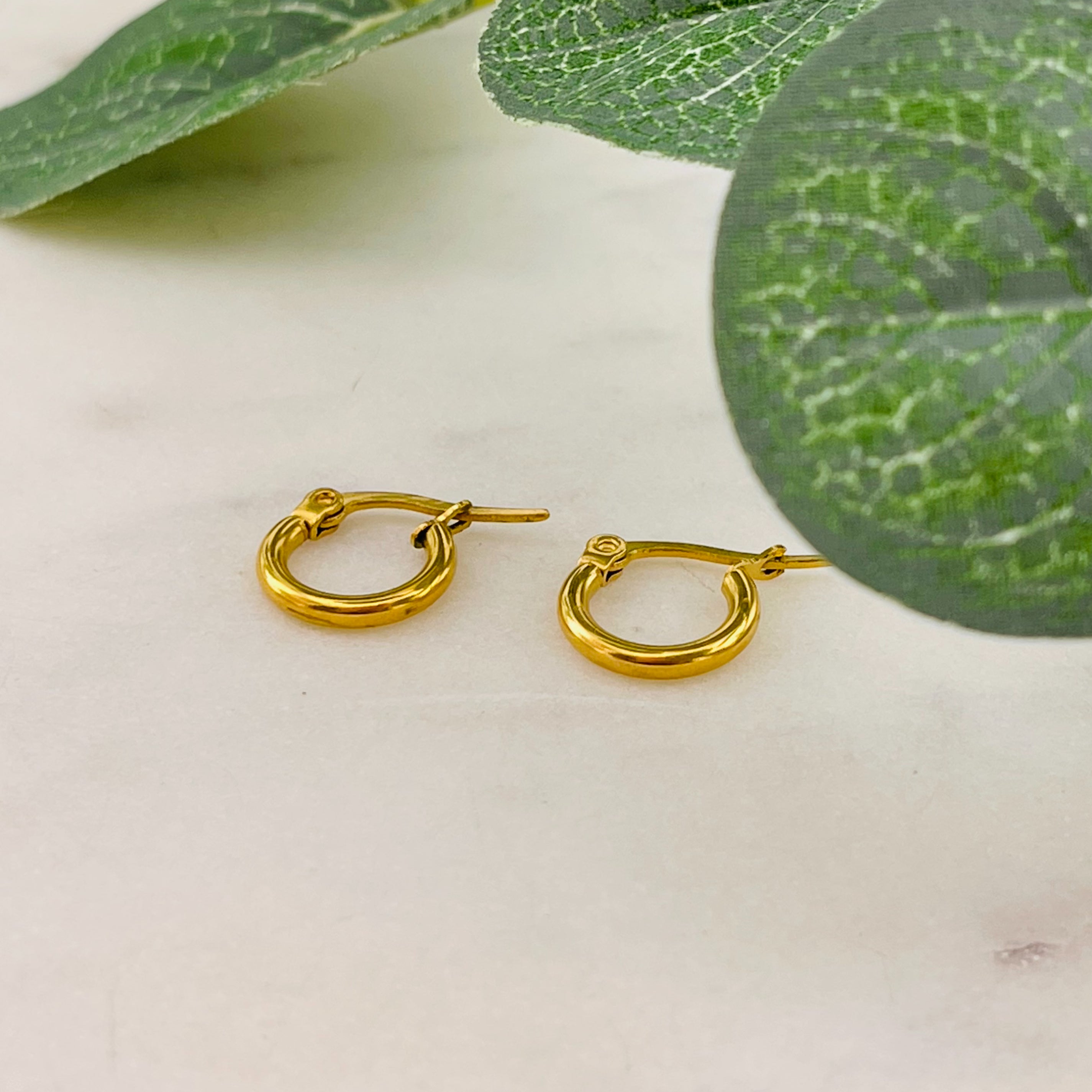 Kleine Gold Creolen-Ohrringe Ila