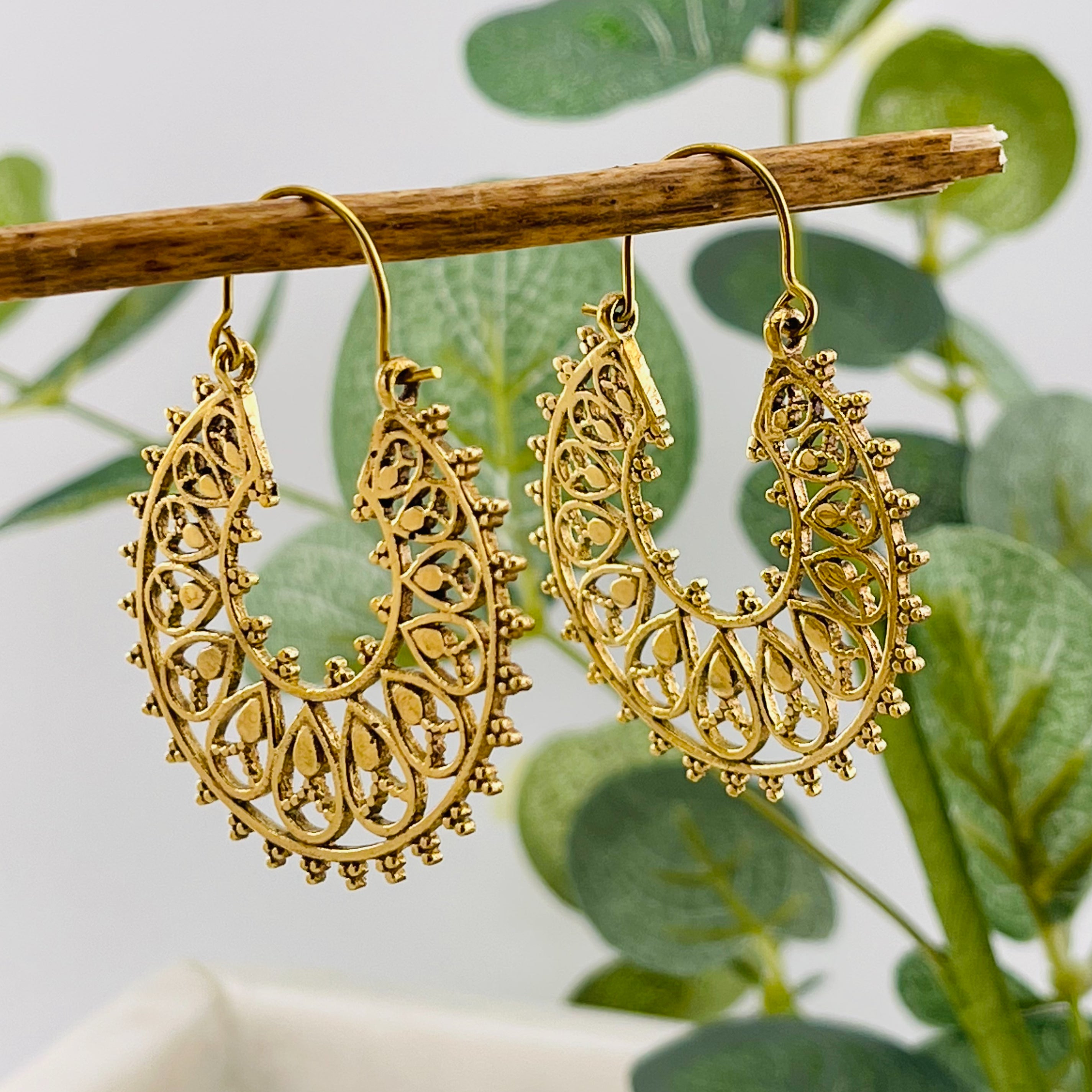 Goldene Hippie-Ohrringe im indischen Boho-Style Sophia