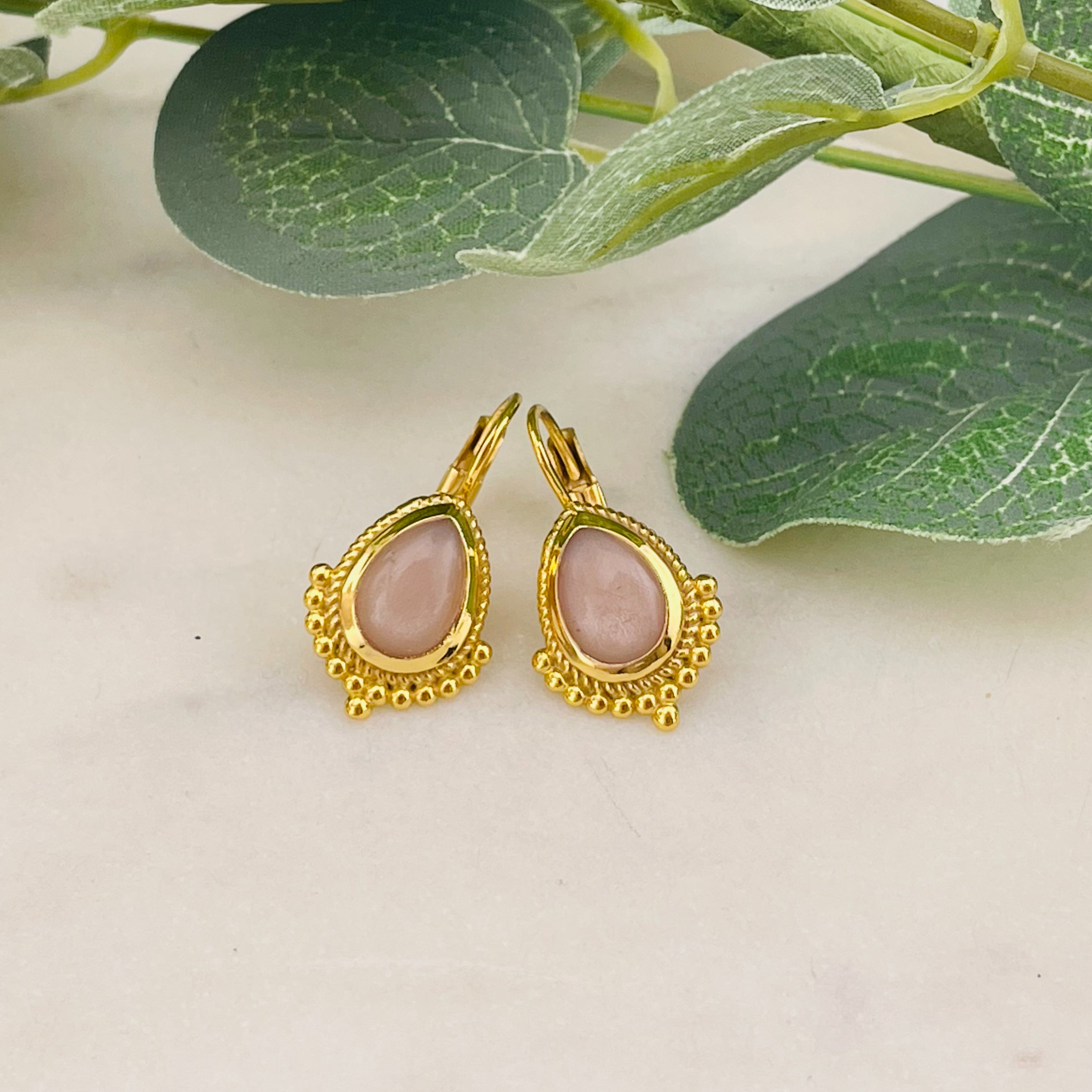 Goldene Tropfen-Ohrhänger mit Rauchquarz Vintage Pink Sand Toya