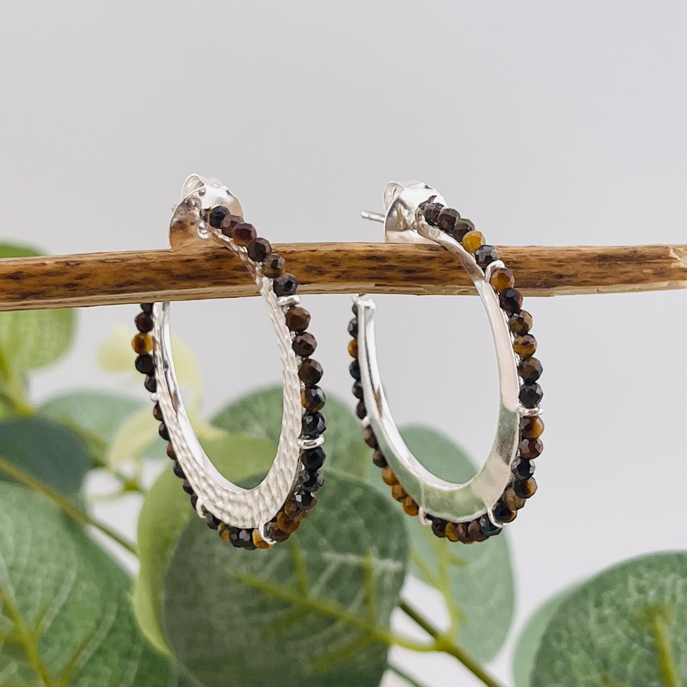 Silber Creolen mit Tigerauge-Perlenstrang Pink Sand Jella