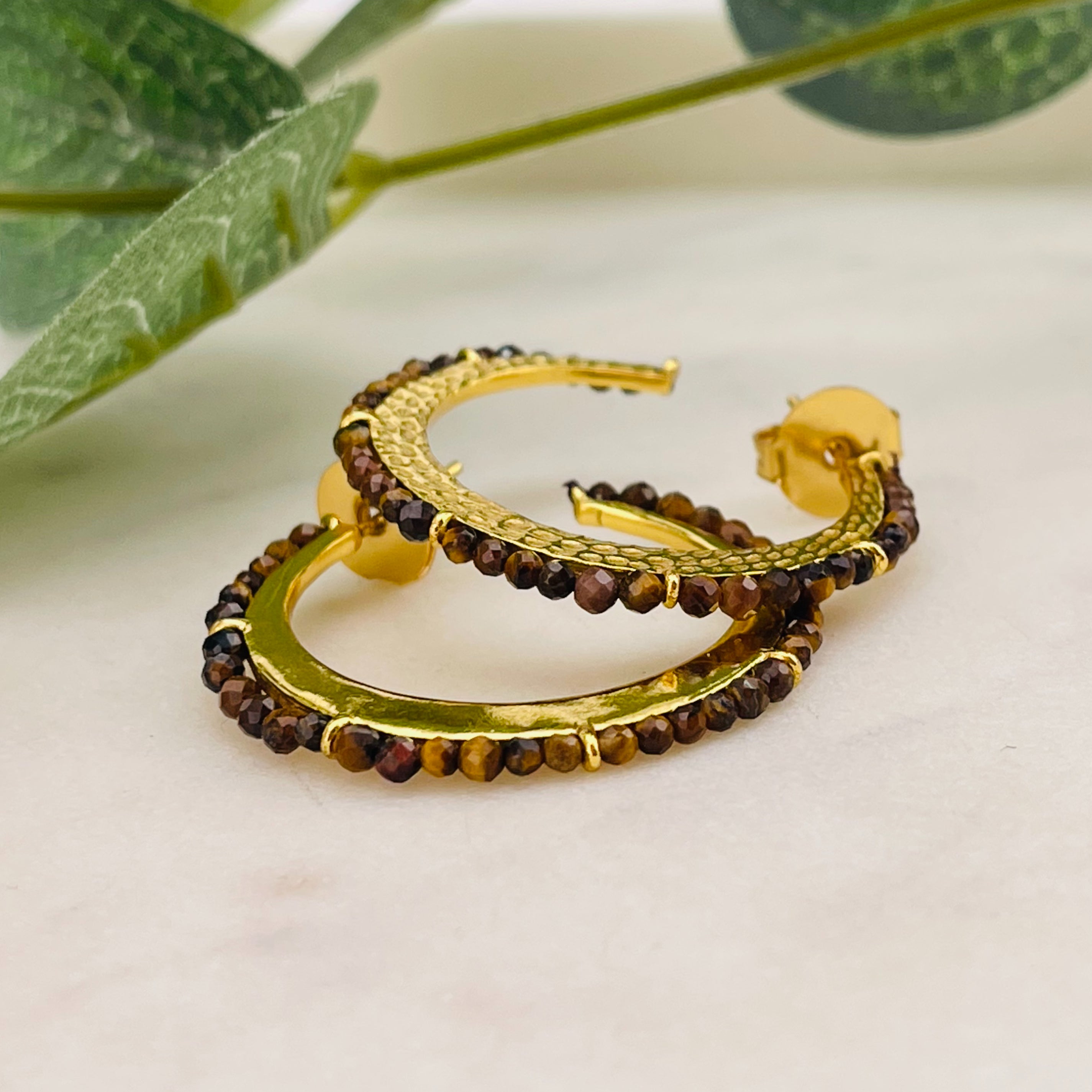 Gold Creolen mit Tigerauge-Perlenstrang Pink Sand Soley
