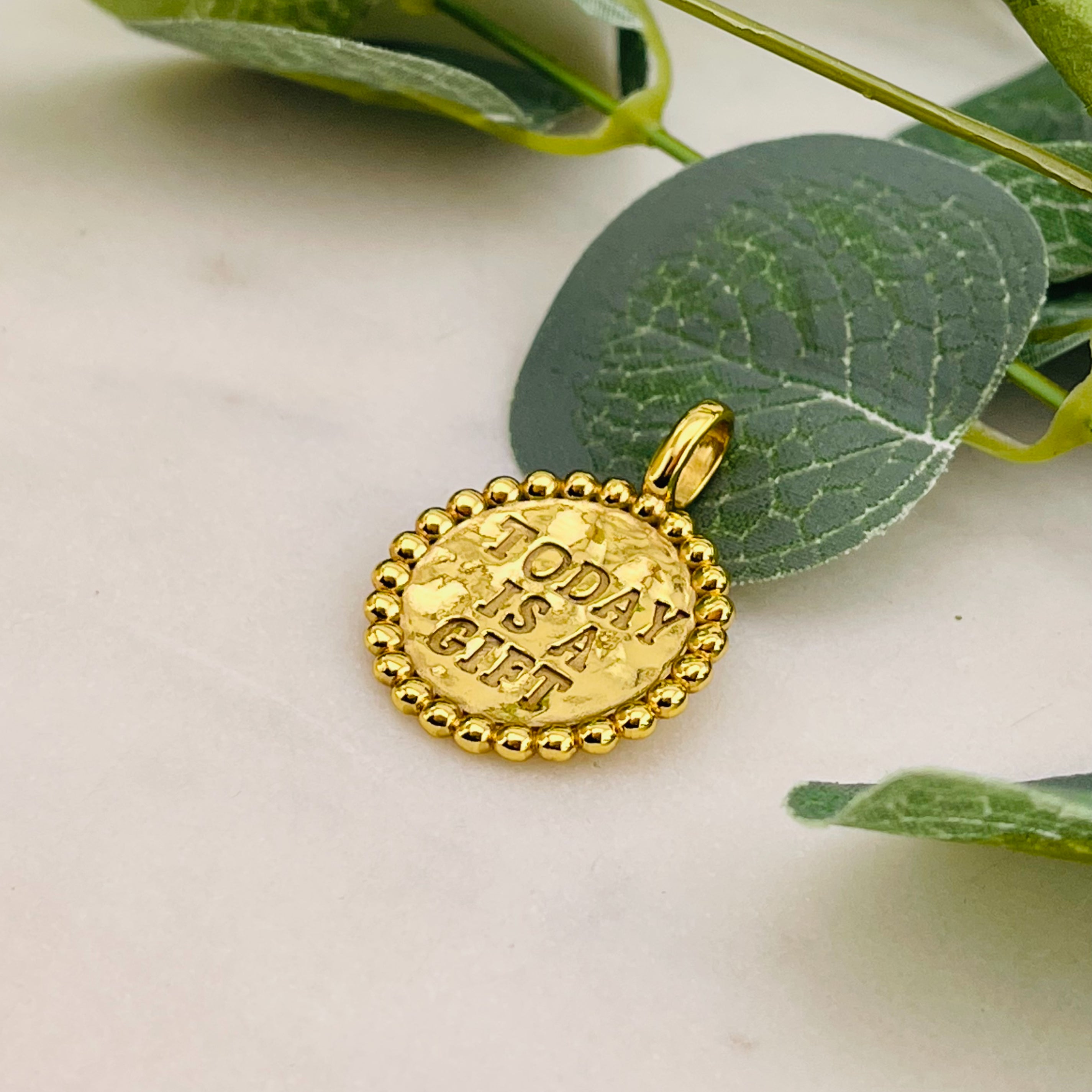 Gold-Anhänger für Ketten oder Schlüsselbund "Today is a Gift"