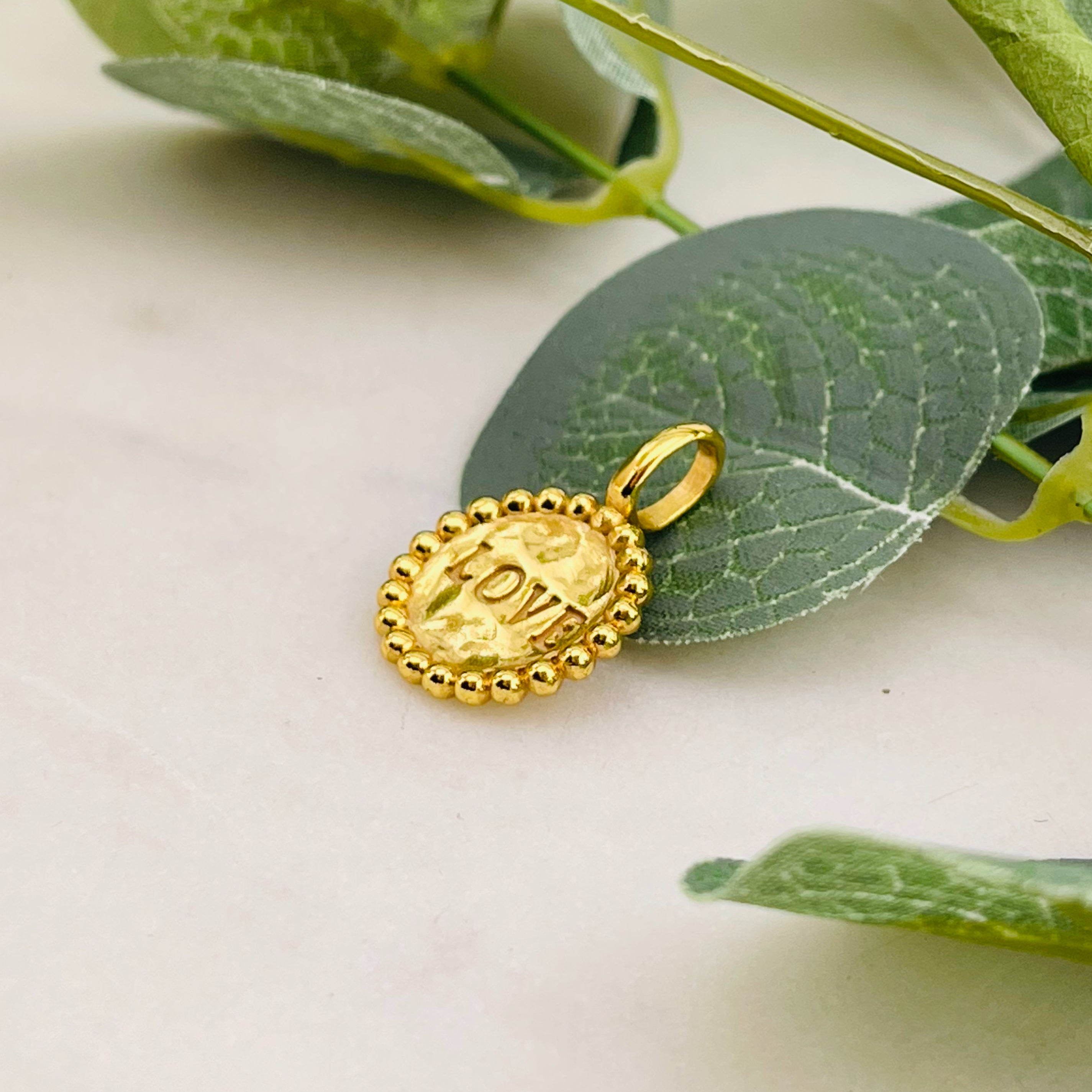 Gold-Anhänger für Ketten oder Schlüsselbund "Love"