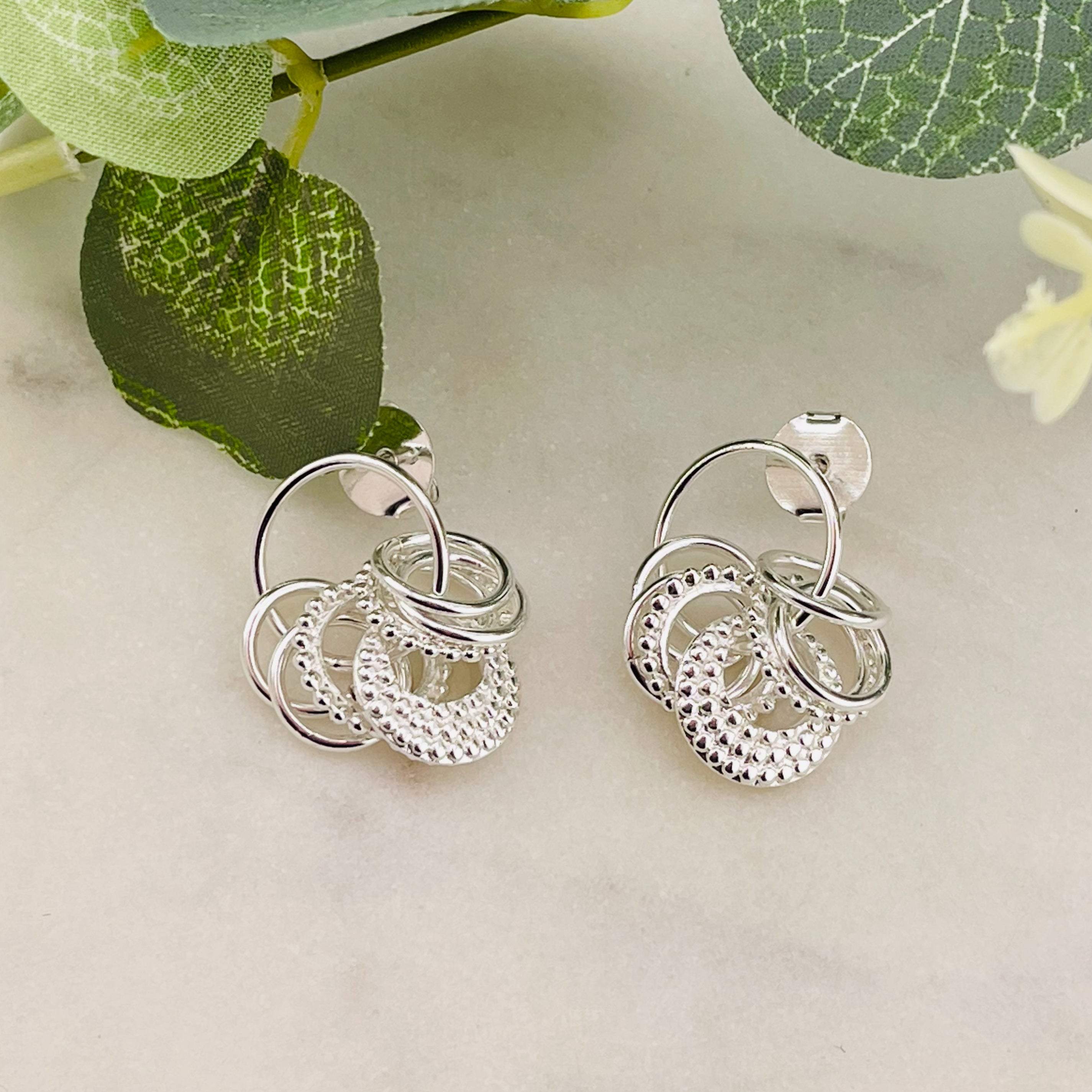 Pink Sand Ohrringe Silber mit vielen Ringanhängern Jasmin