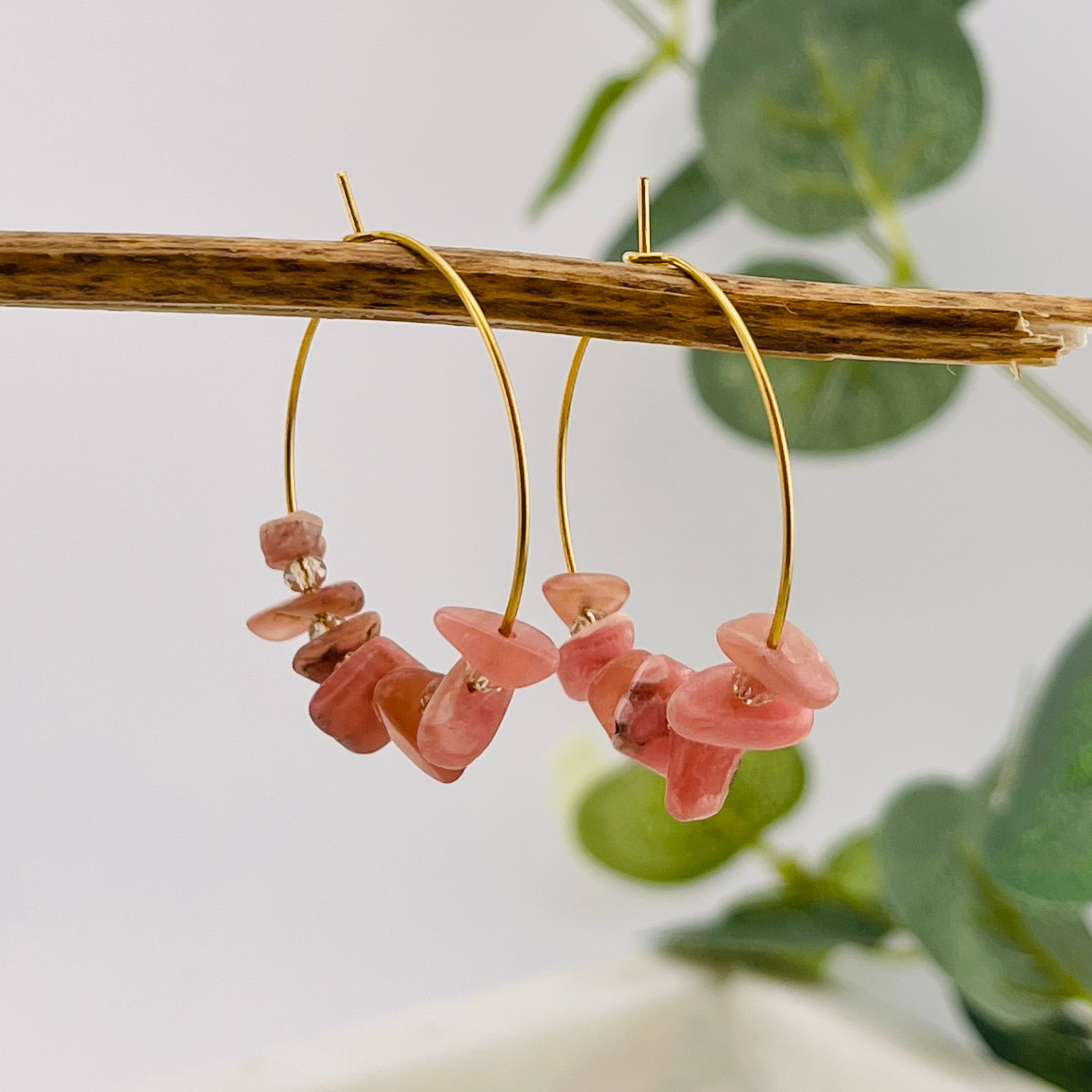 Feine Goldcreolen mit Rhodochrositen in Altrosa Prisca