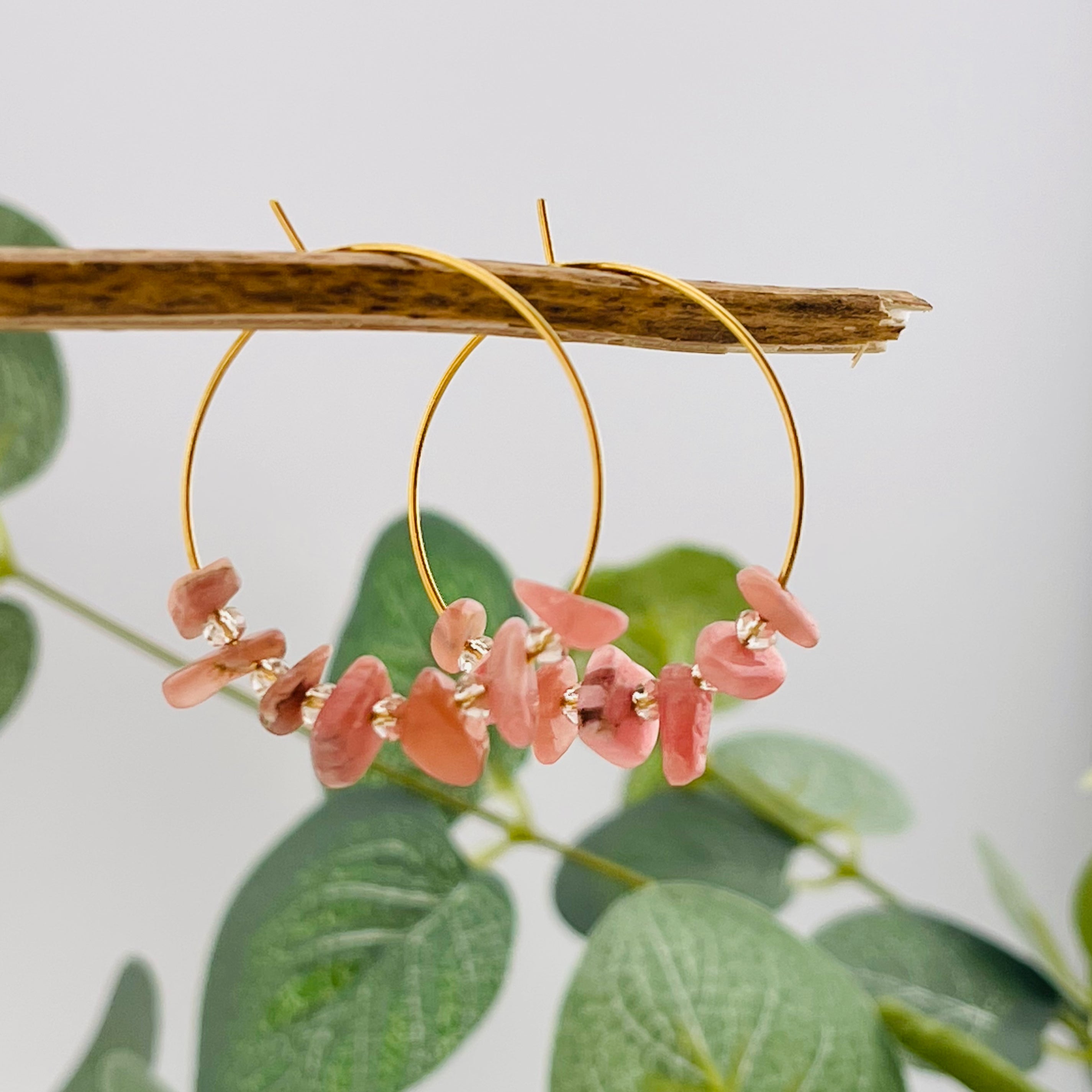 Feine Goldcreolen mit Rhodochrositen in Altrosa Prisca