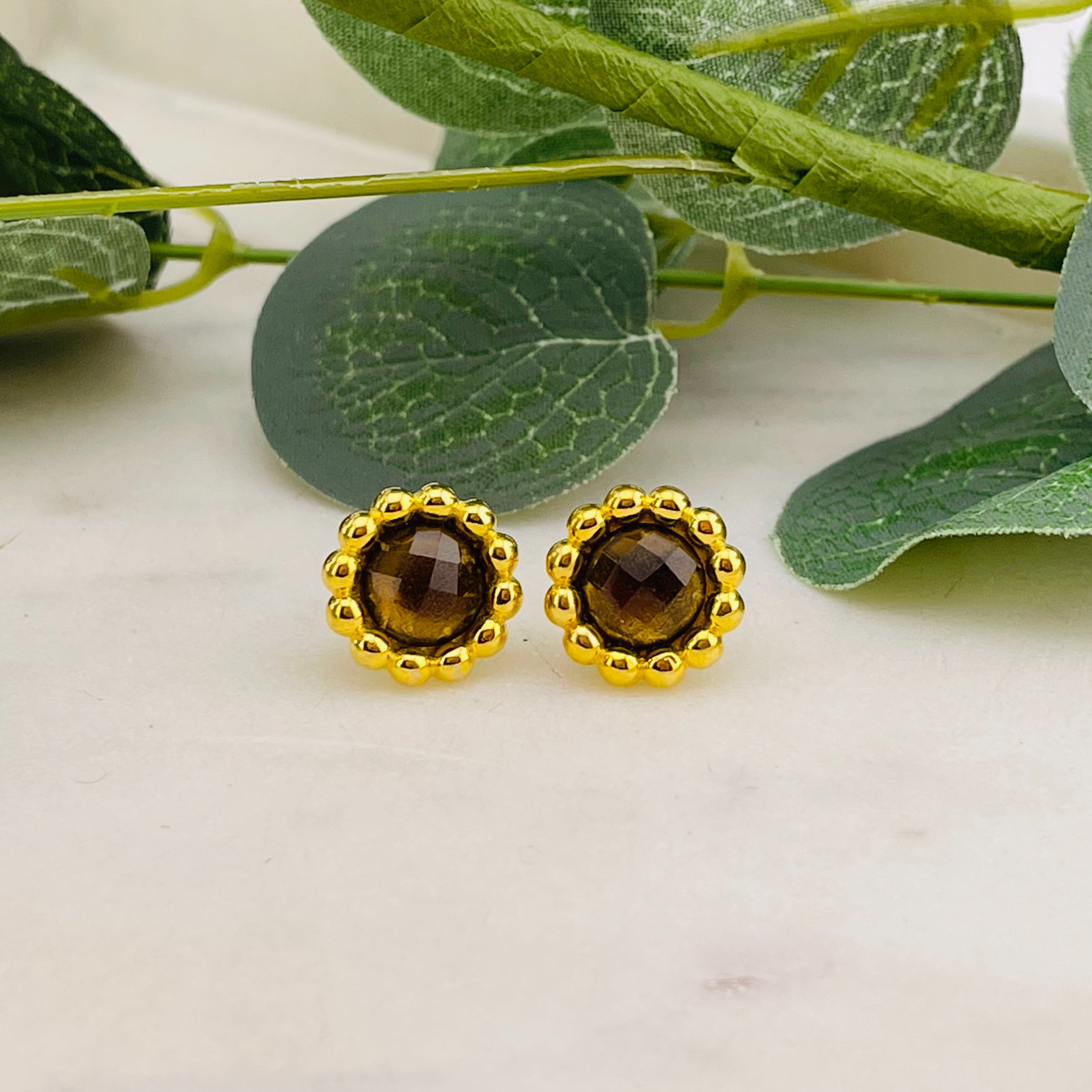 Goldohrstecker mit Rauchquarz Boho-Style Zyna