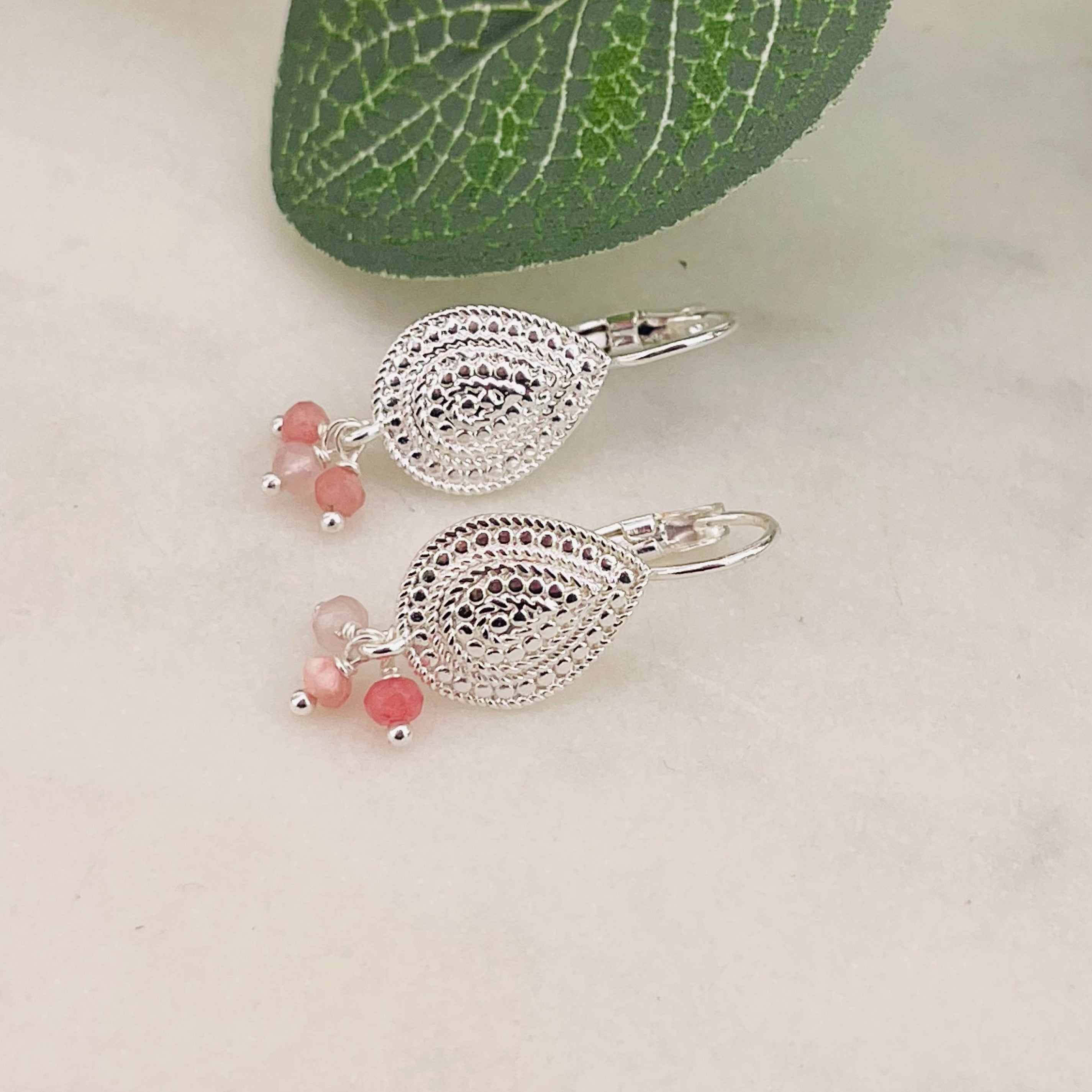 Boho Ohrringe Silber mit pink Steinen Fallon