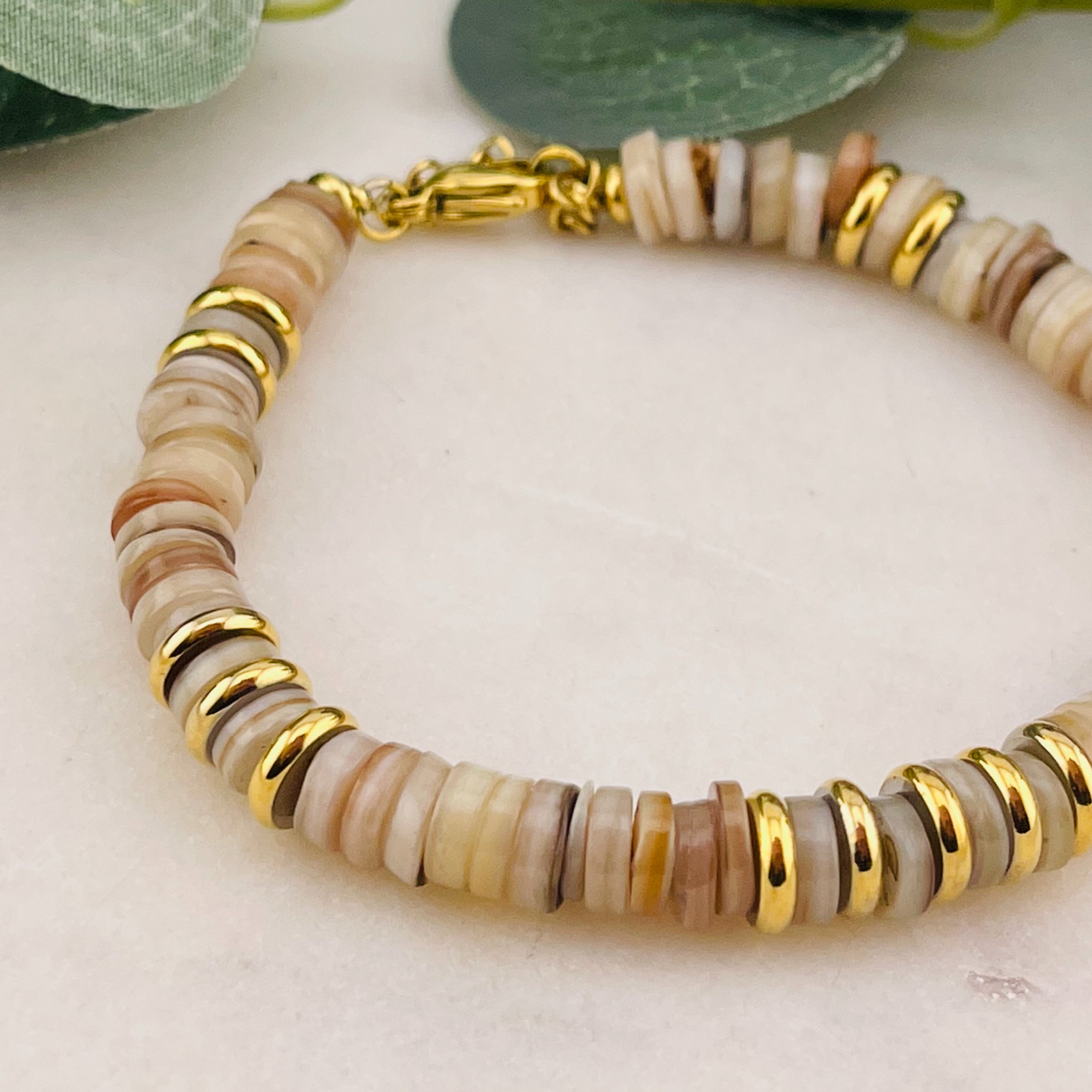 Elastisches Steinperlen-Armband Gold-Braun Calixta