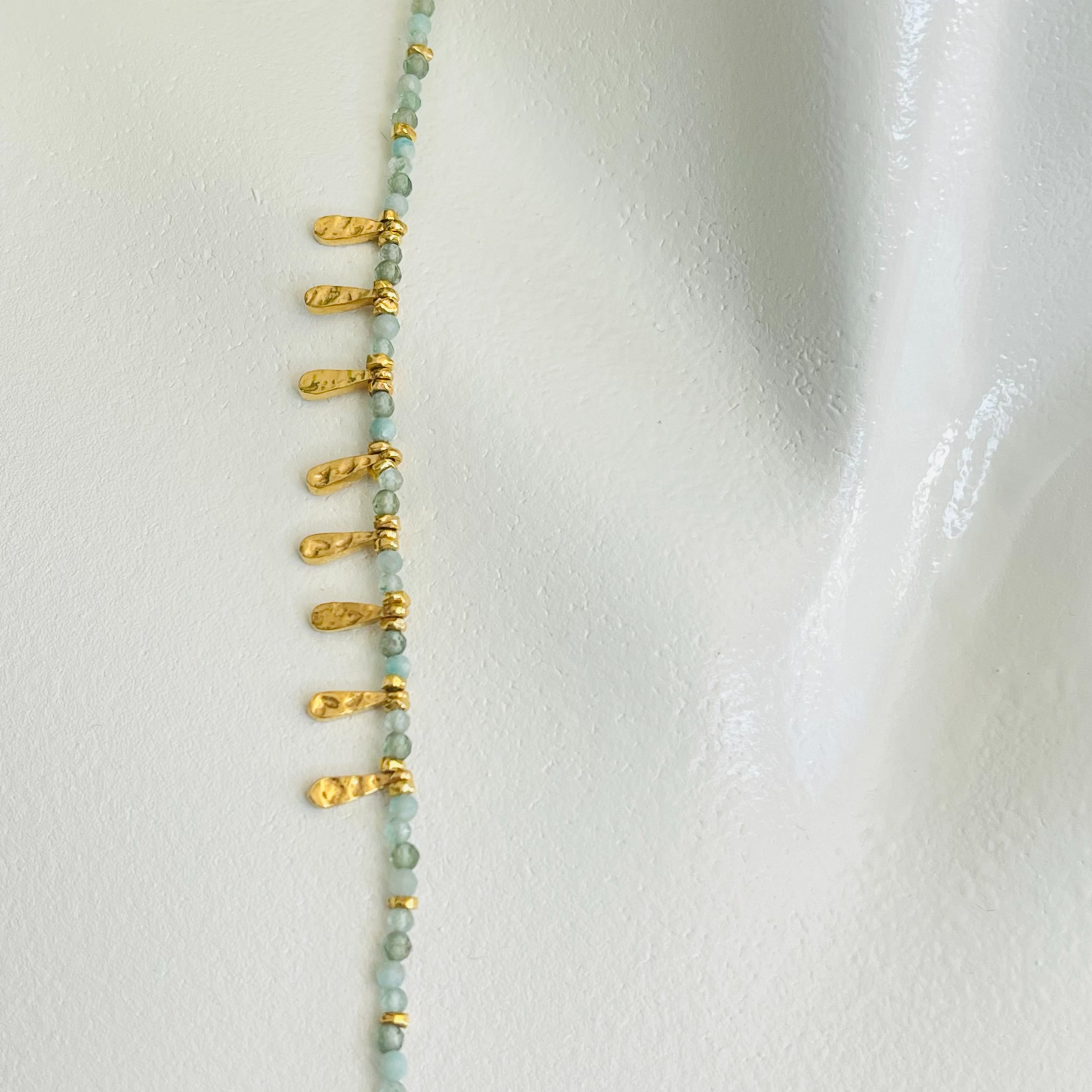 Boho-Kette Gold und grünem Achat Pink Sand Mayfair