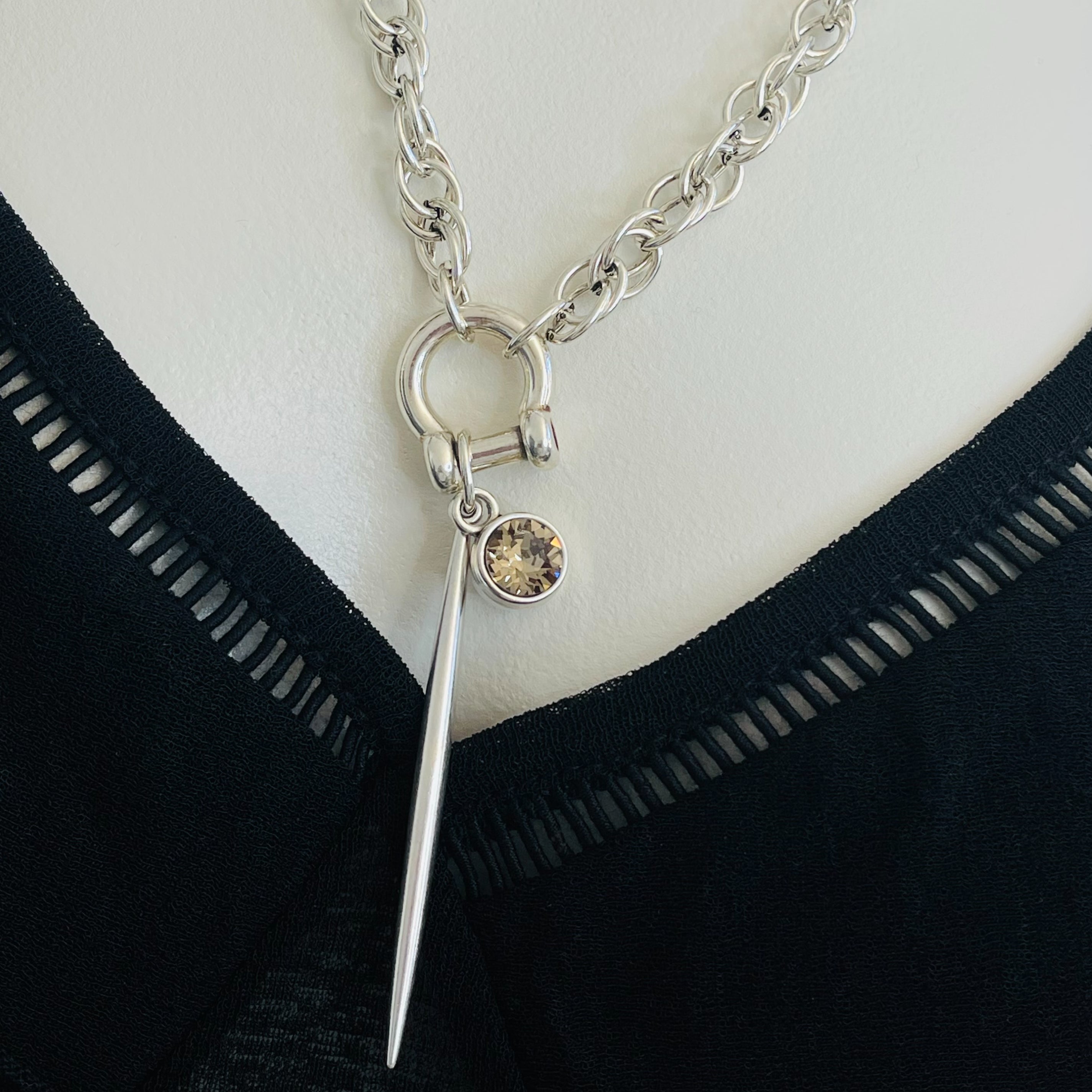 Urbane Silber Halskette mit goldenem Swarovski Ronya Gold