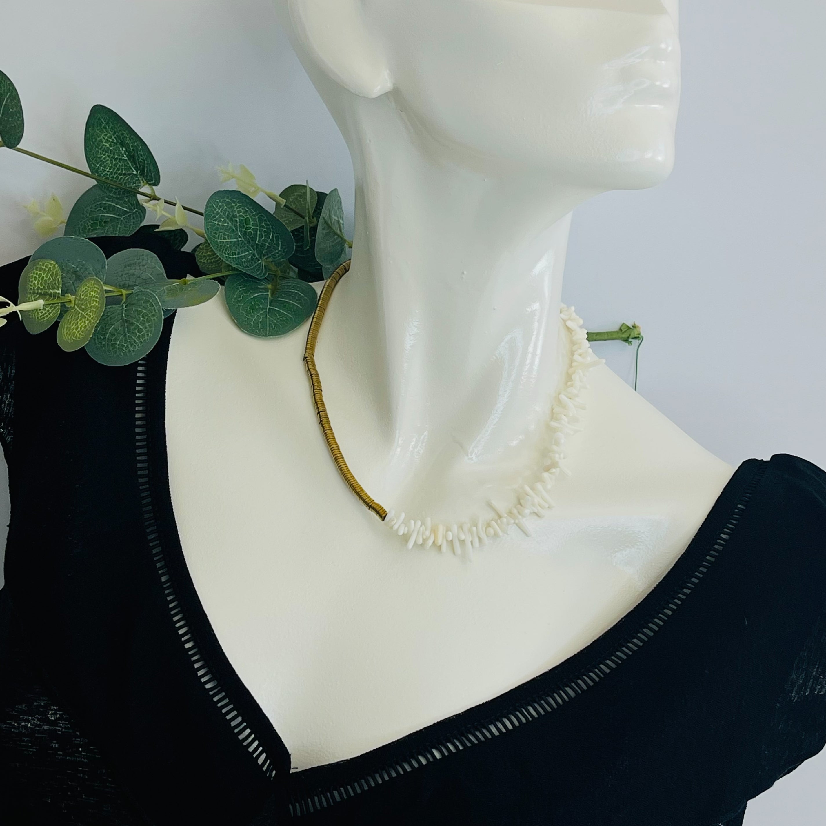 Choker Halskette Gold Weiss Hester