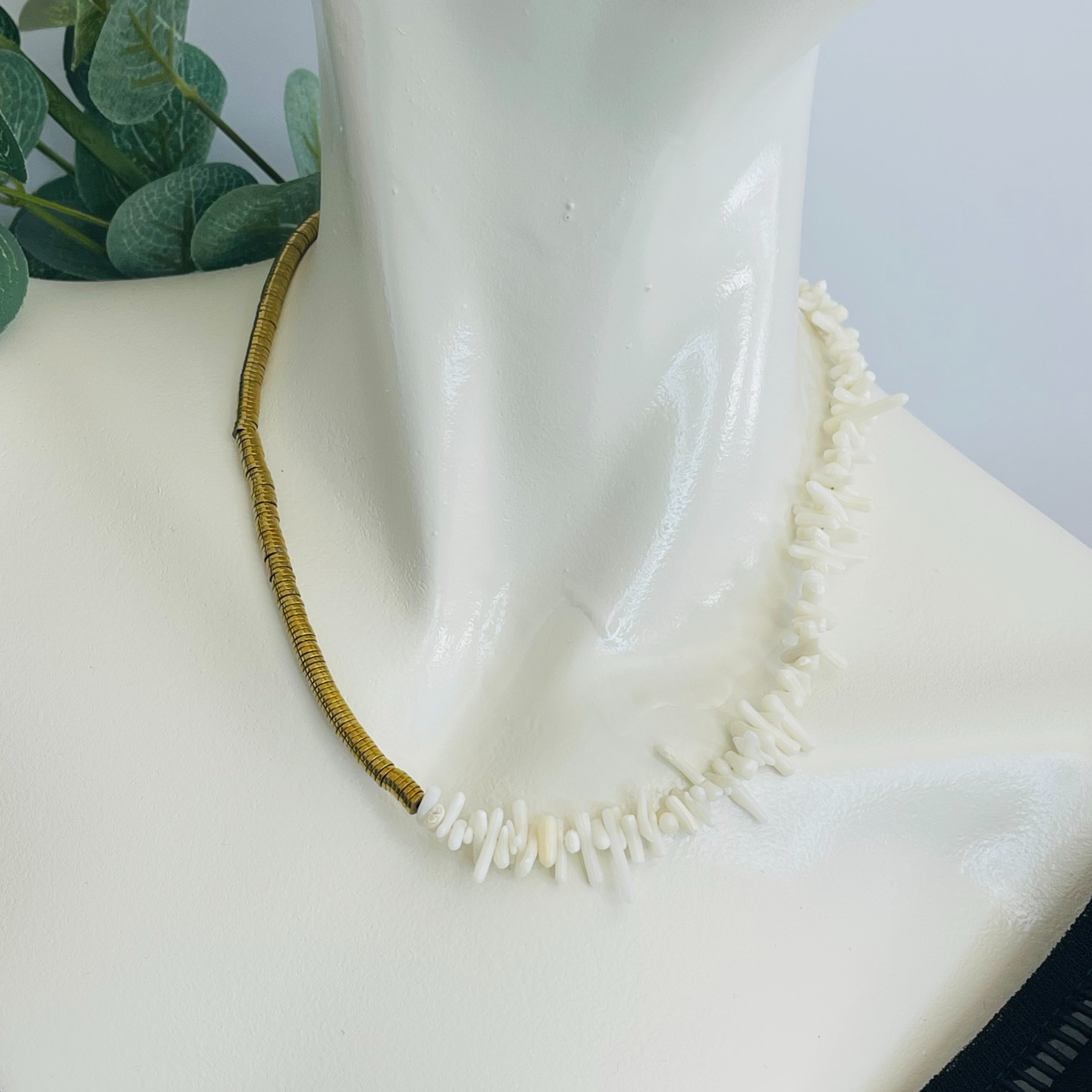 Choker Halskette Gold Weiss Hester