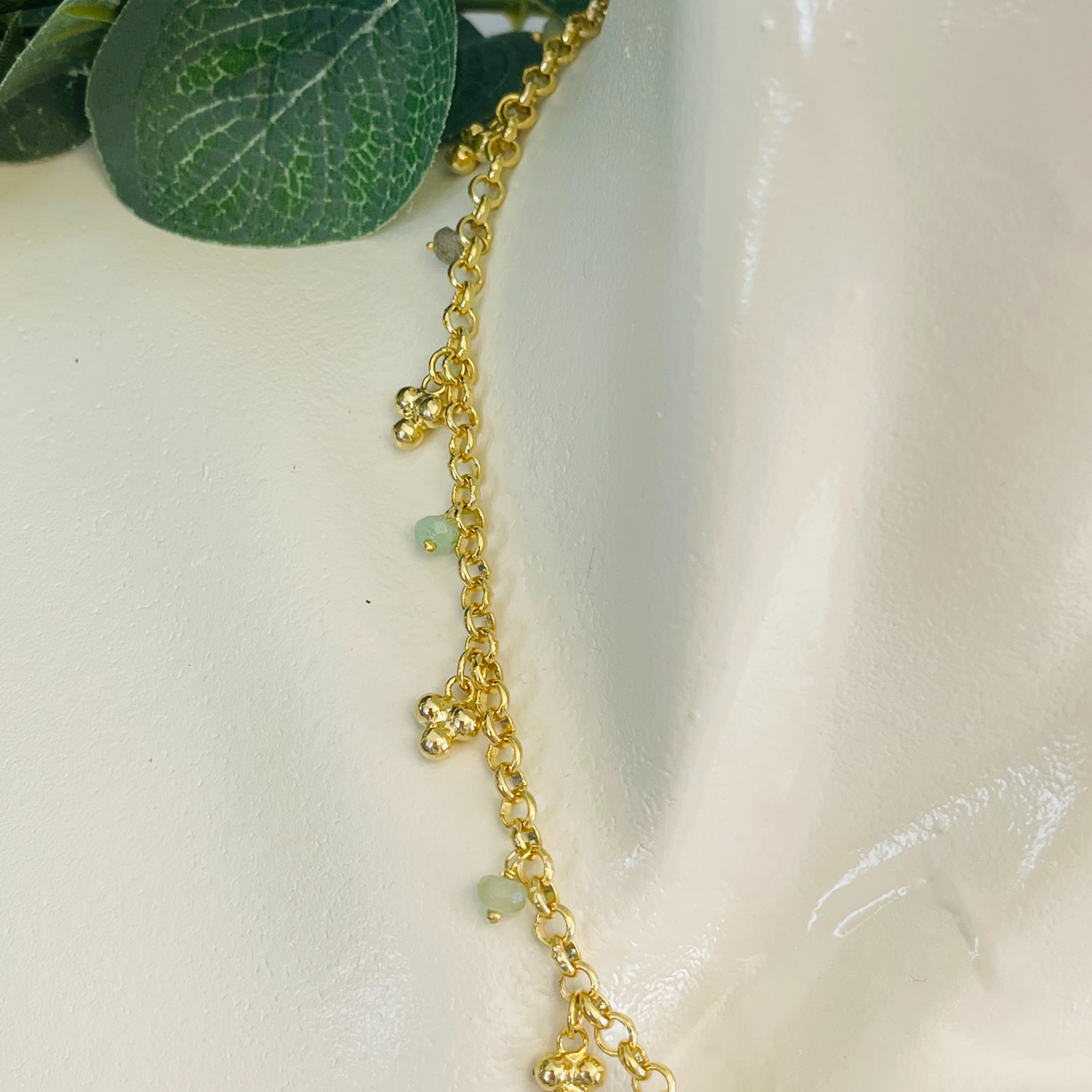 Zweiteiliges Goldketten-Set mit Perlen Fergie