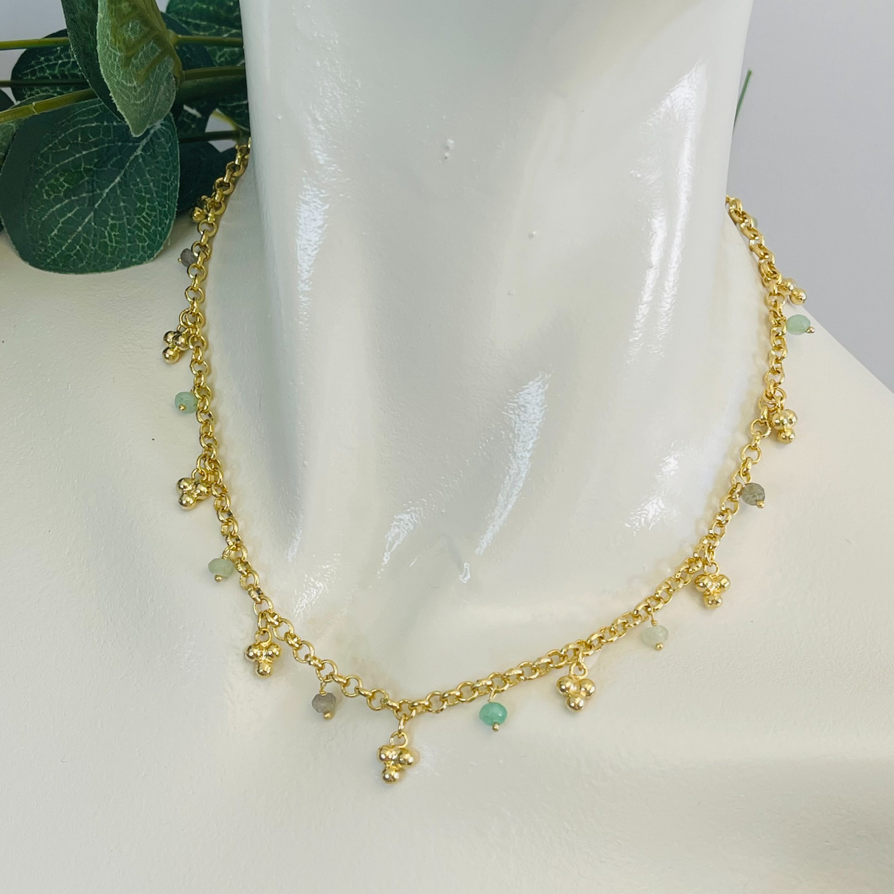 Zweiteiliges Goldketten-Set mit Perlen Fergie
