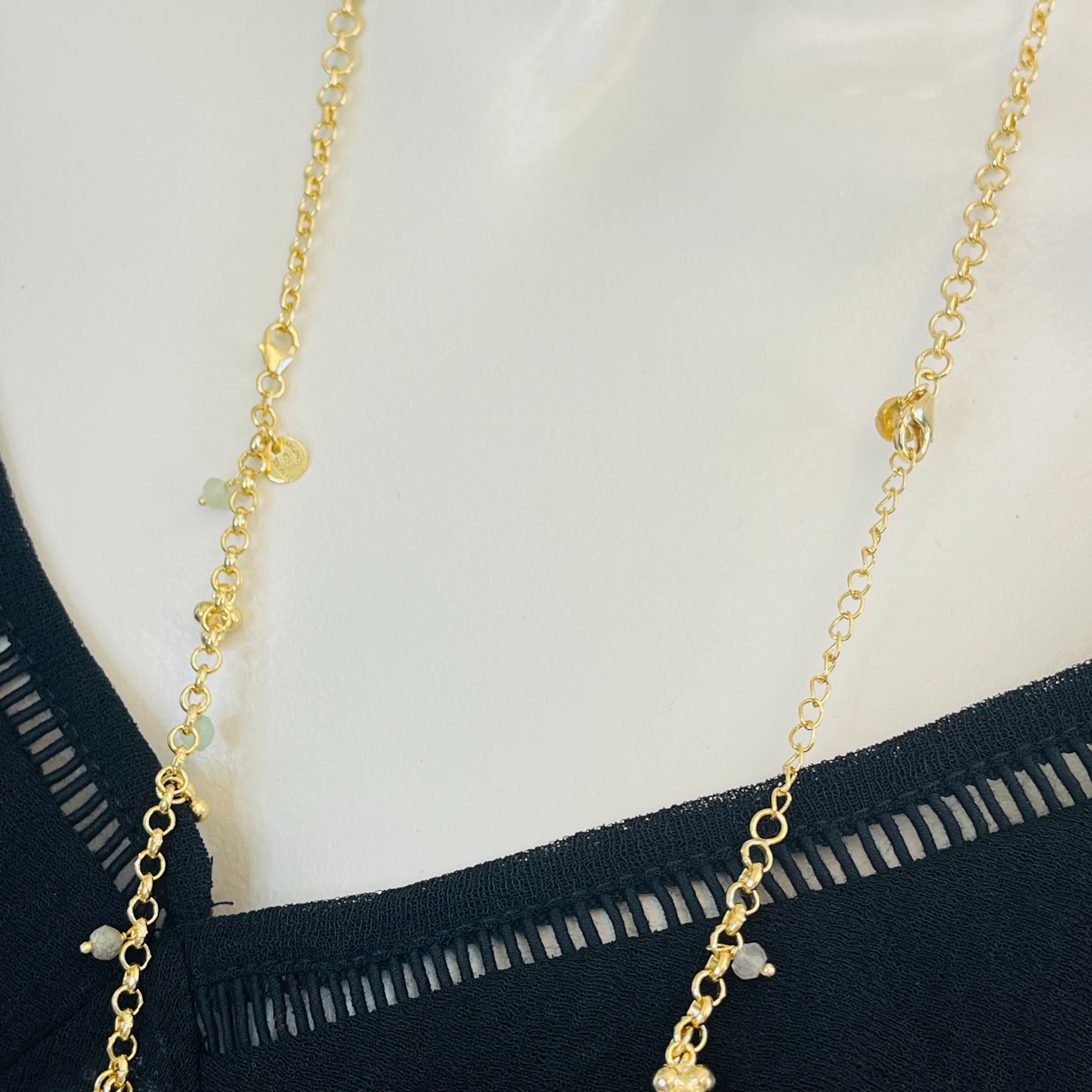 Zweiteiliges Goldketten-Set mit Perlen Fergie