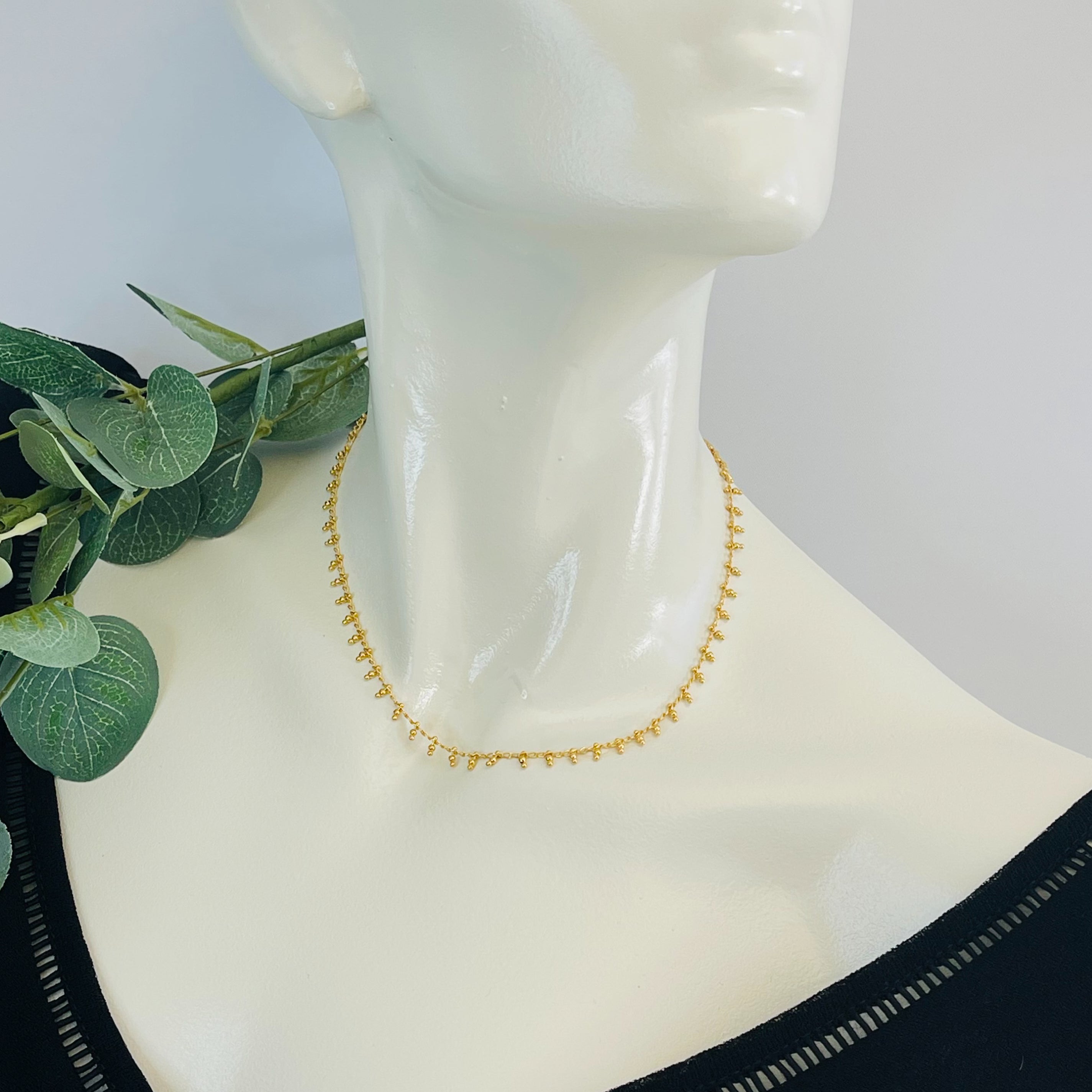 Feine Boho Halskette mit Goldperlen Bairo Tyler