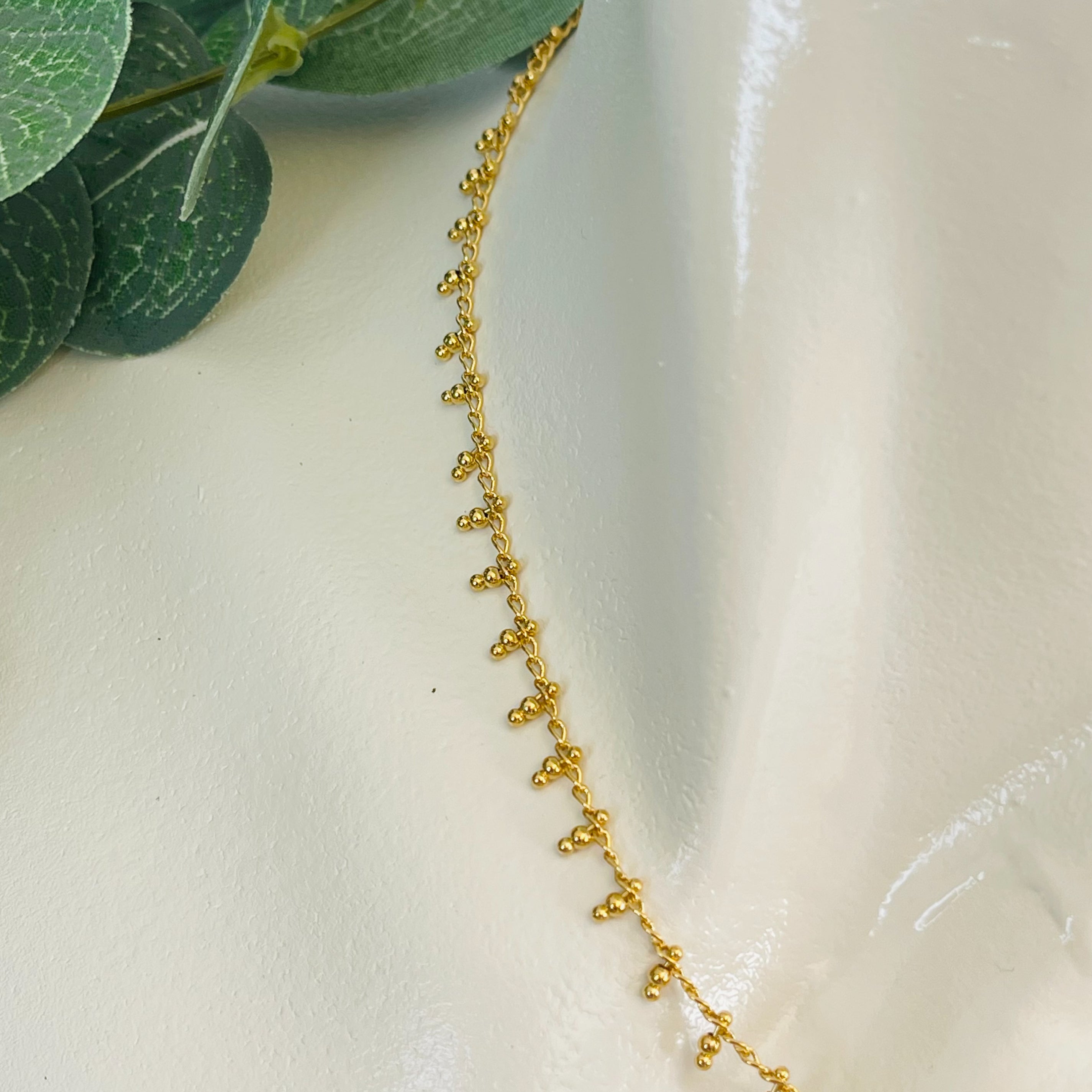Feine Boho Halskette mit Goldperlen Bairo Tyler