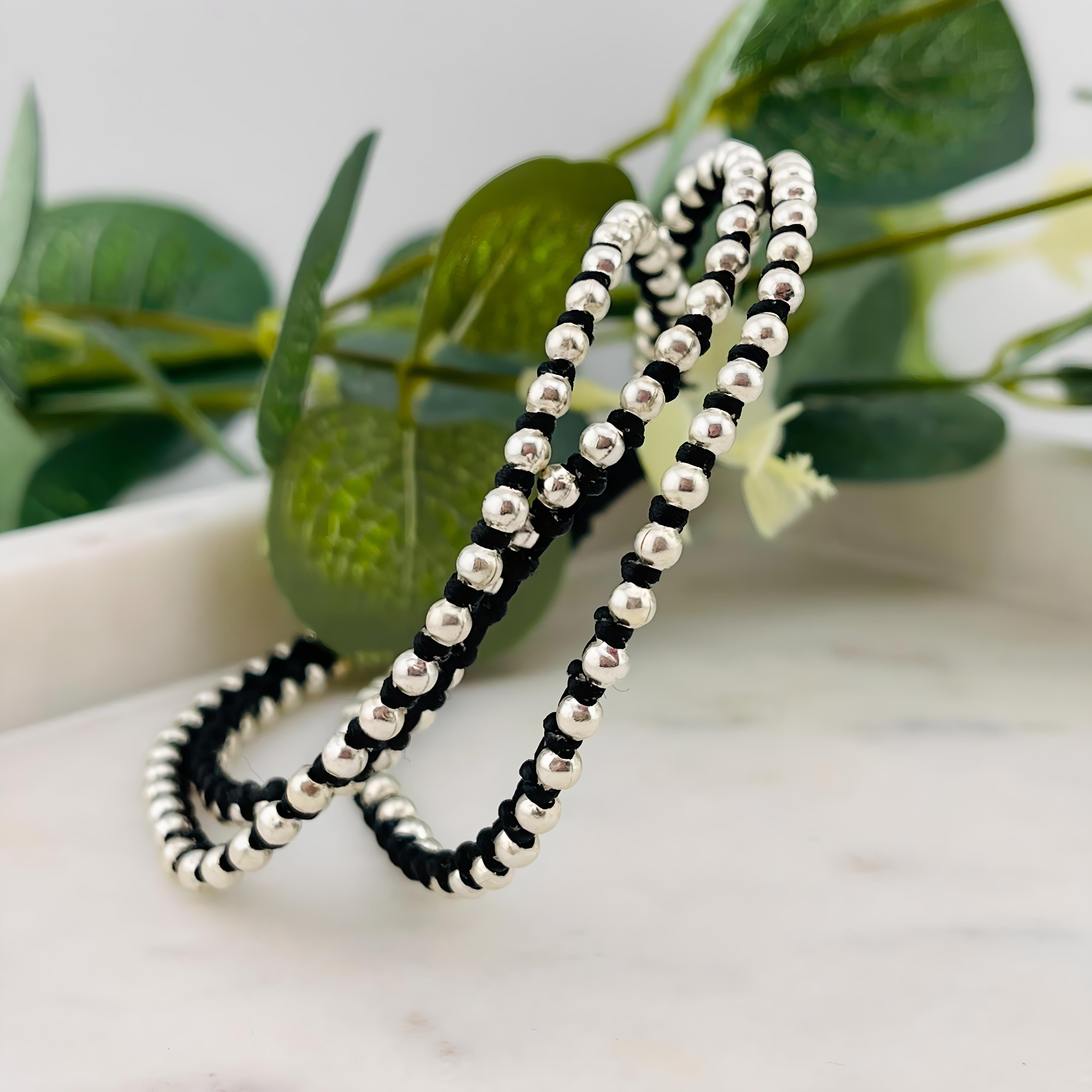 Boho Fusskettchen mit Silberperlen und Glöckchen Basti