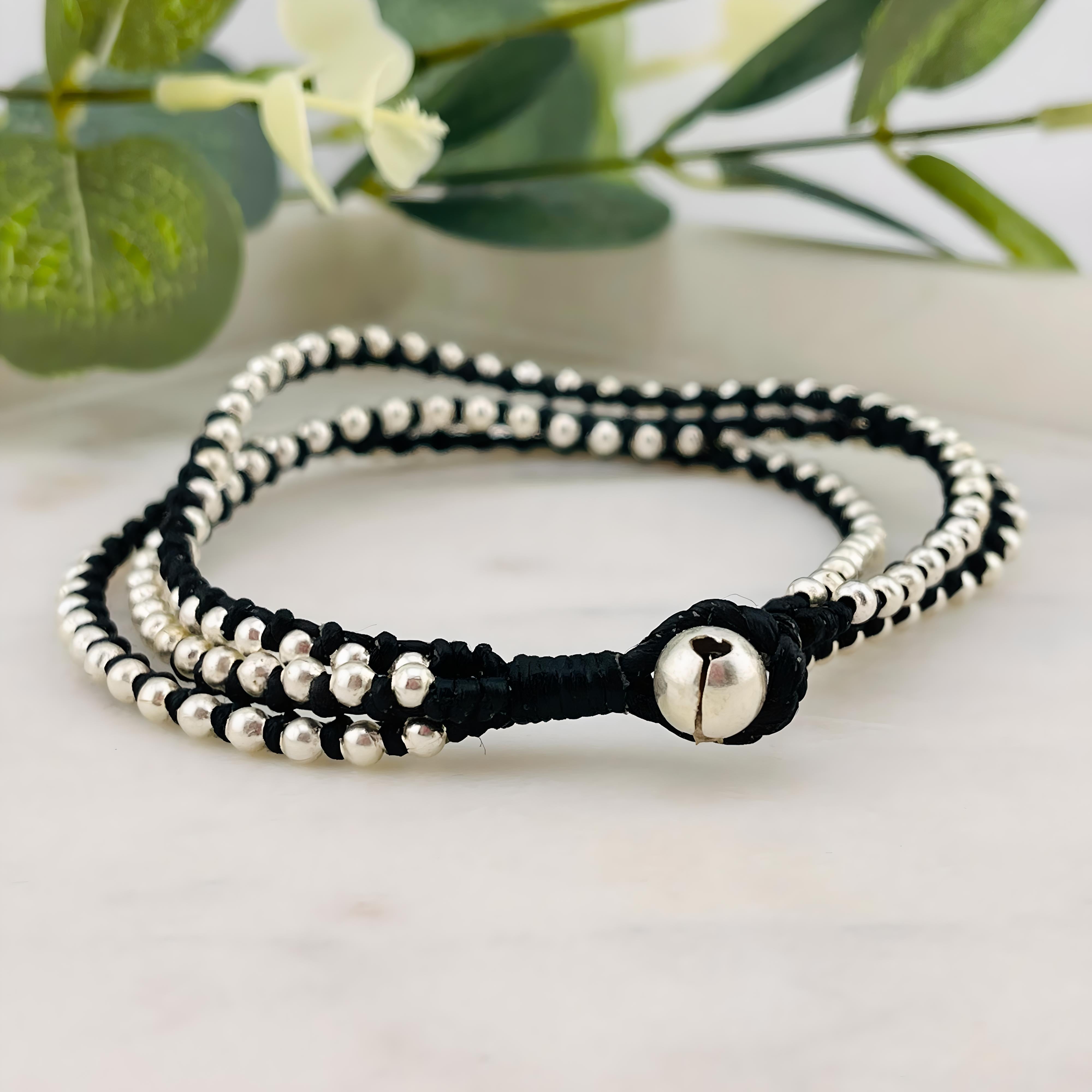 Boho Fusskettchen mit Silberperlen und Glöckchen Basti
