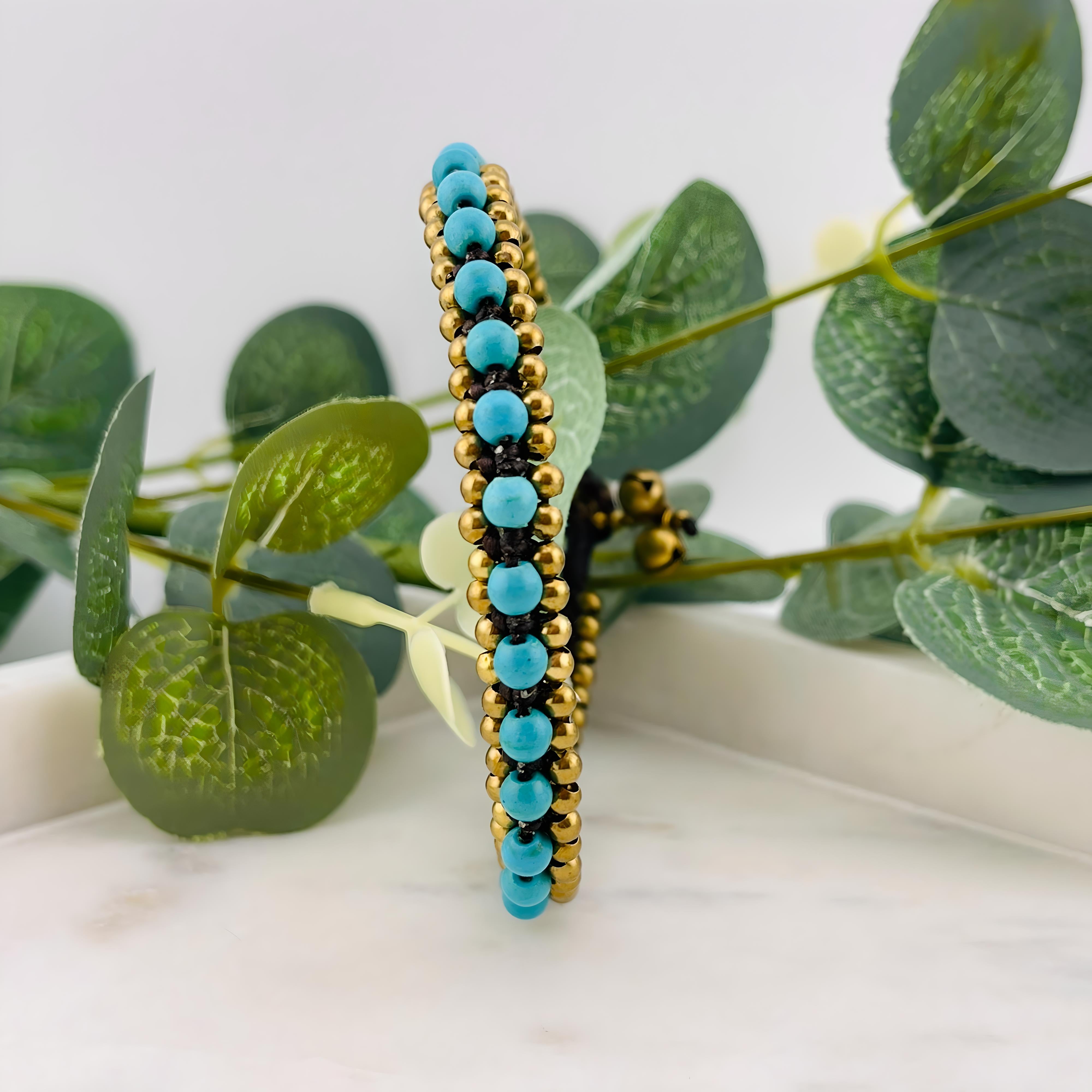 Boho Fusskettchen mit türkis und goldenen Messingperlen Ina