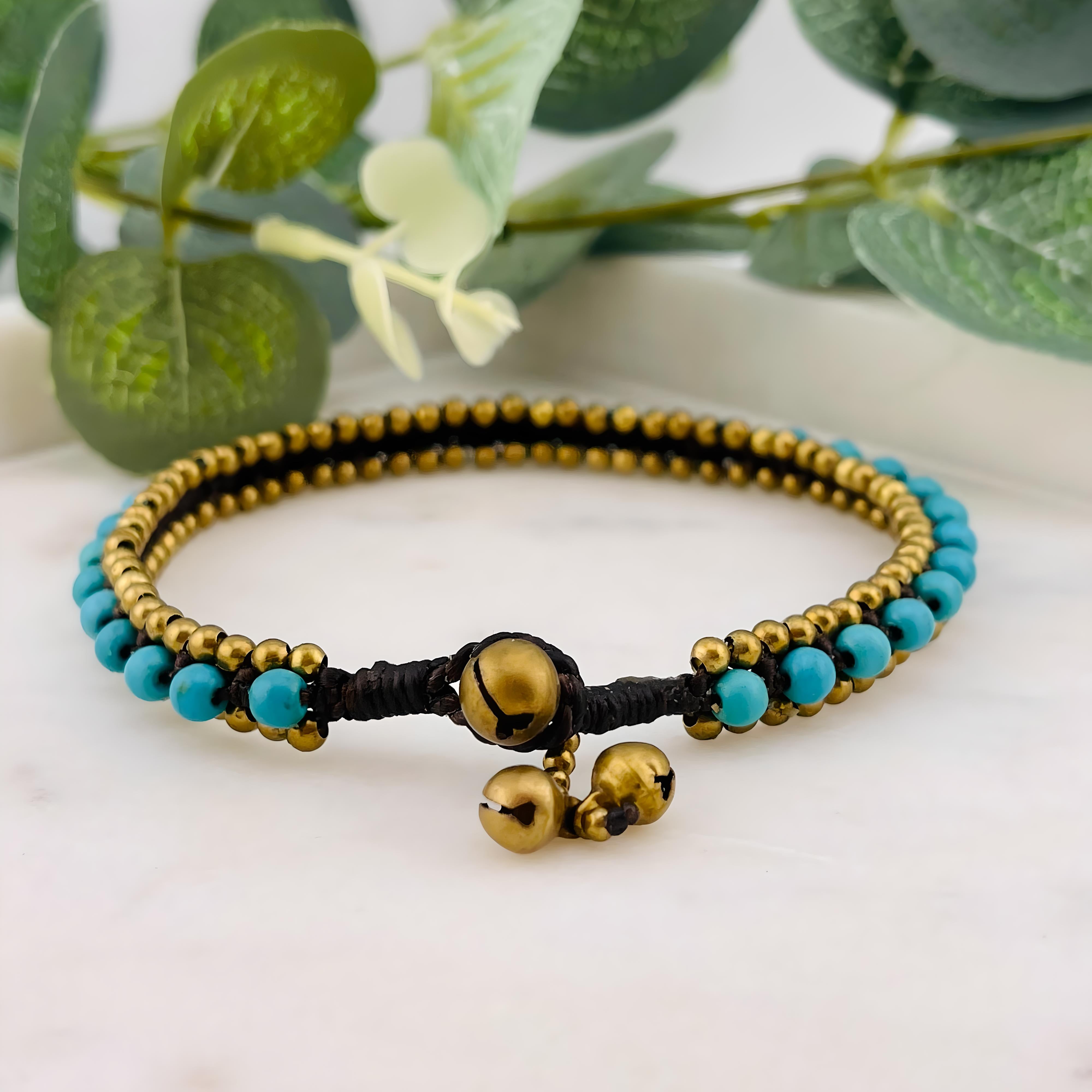 Boho Fusskettchen mit türkis und goldenen Messingperlen Ina