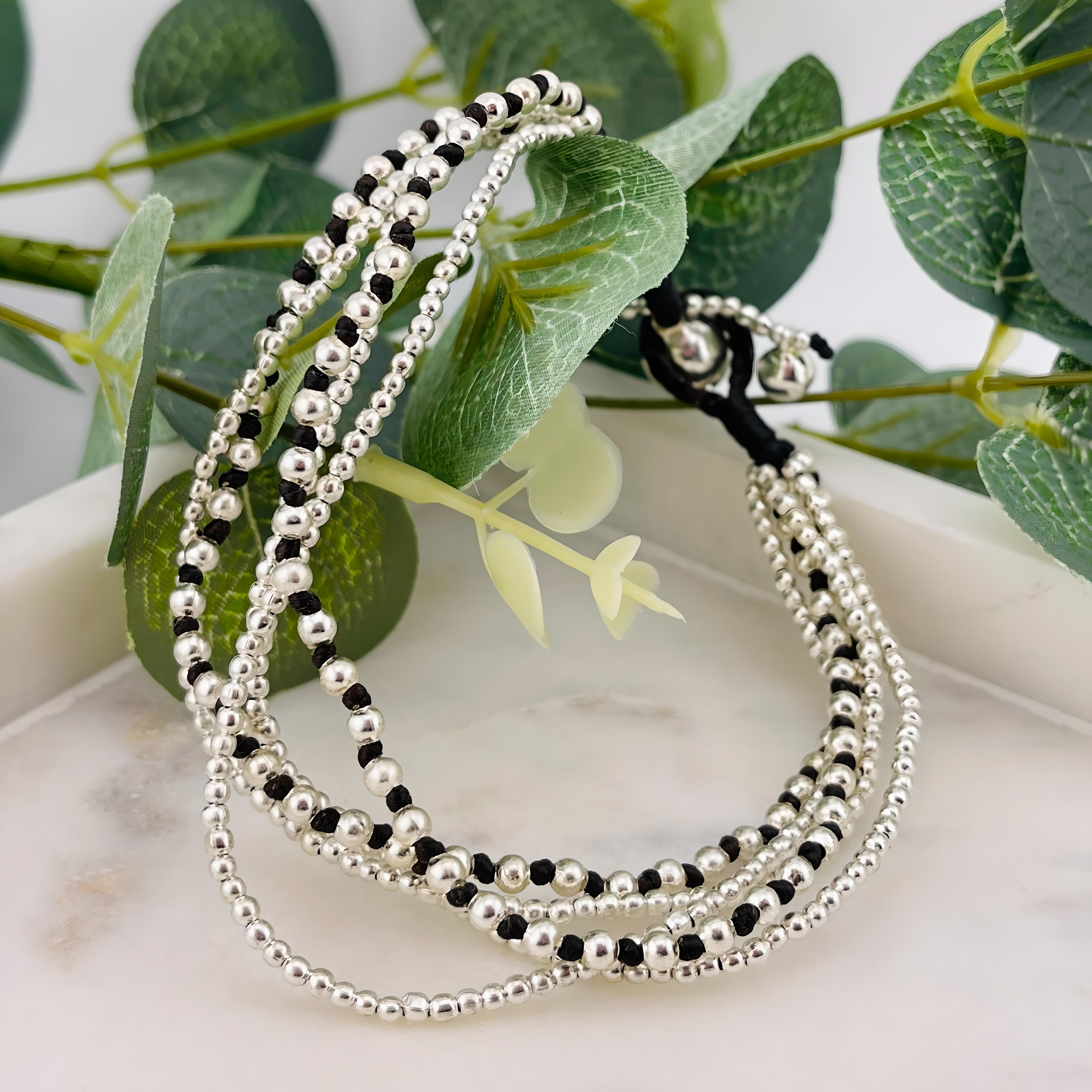 Multistrang Fusskettchen mit Silberperlen im Boho-Style Harper