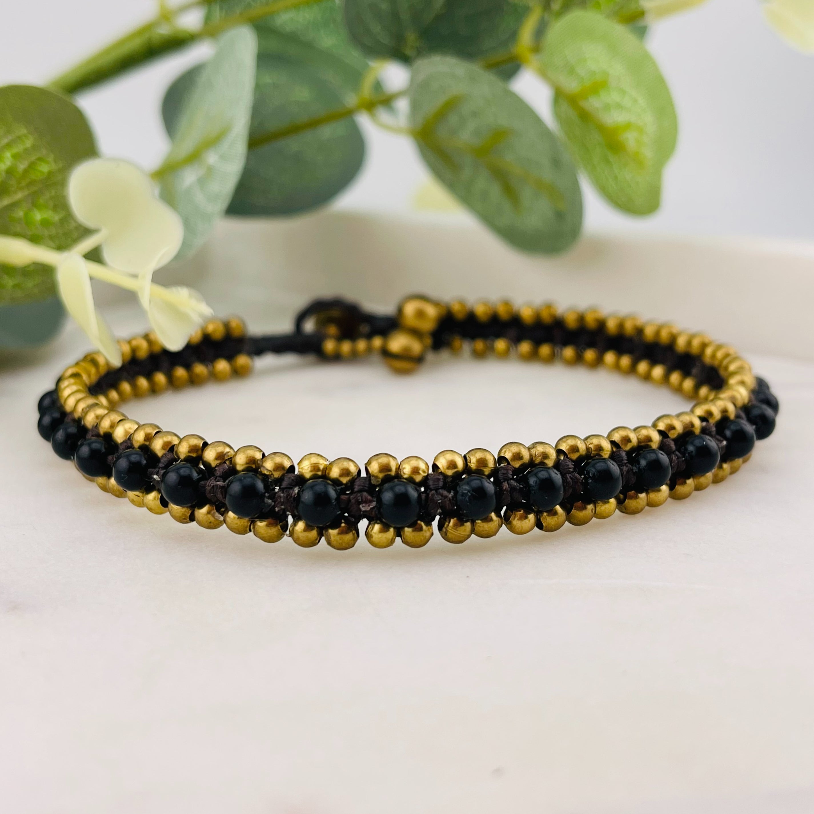 Boho Fusskettchen mit Perlen in Schwarz und Gold Meg