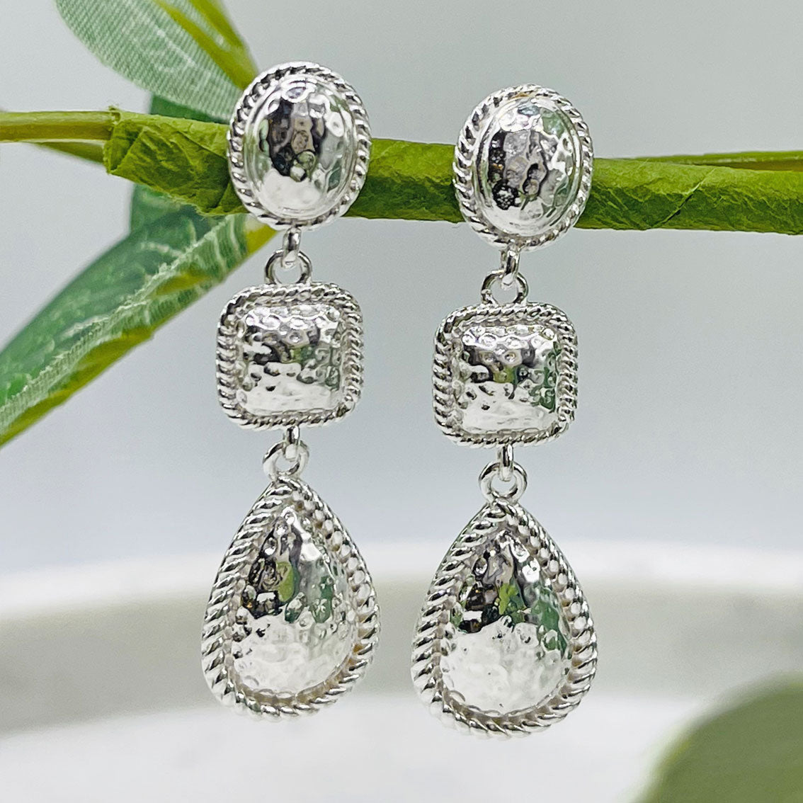 Lange Silberohrringe Boho Style mit Anhänger Pink Sand Nalenay