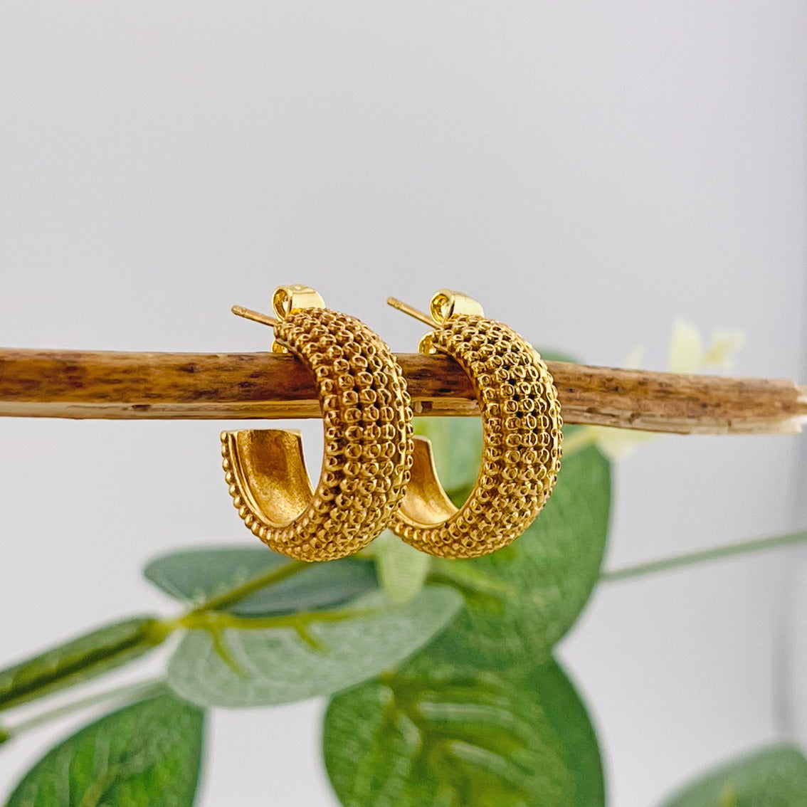 Boho Chic Ohrringe Gold Pink Sand Myneste