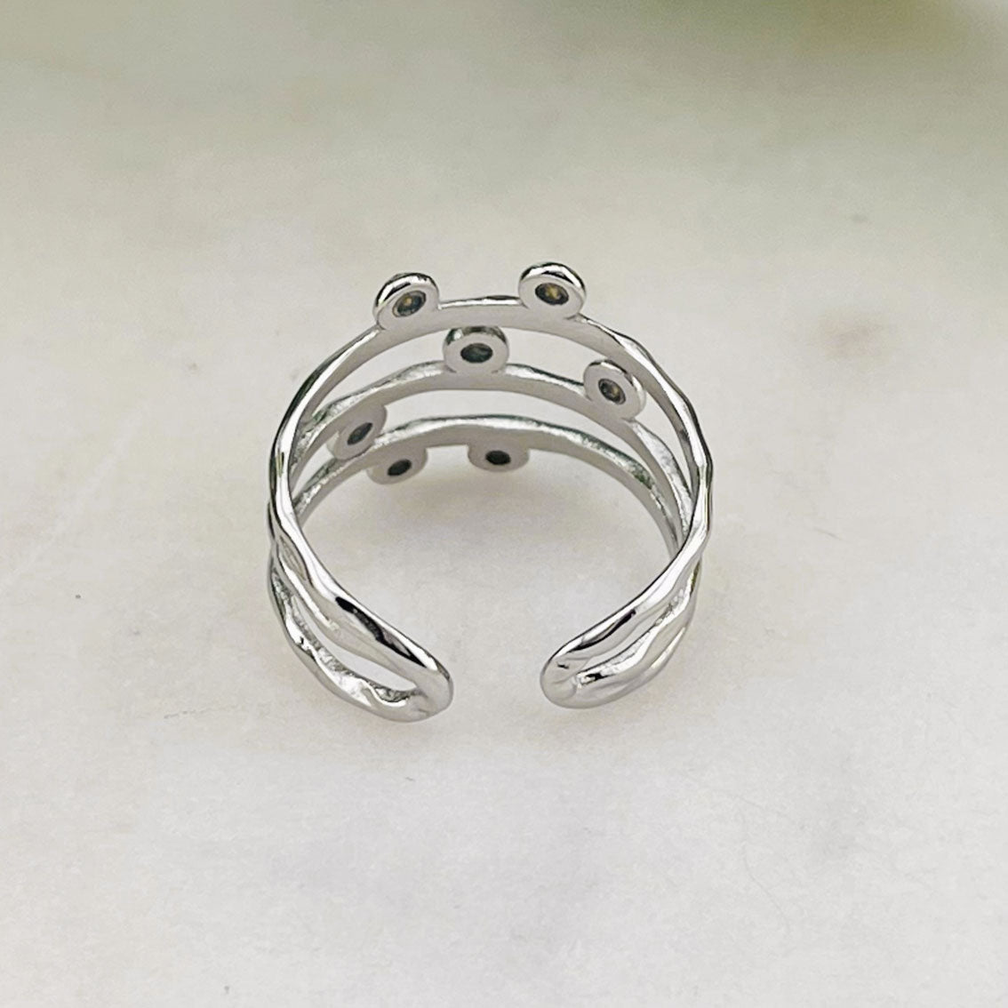 Offener Silberring mit drei Reihen und Strasssteinen Alev