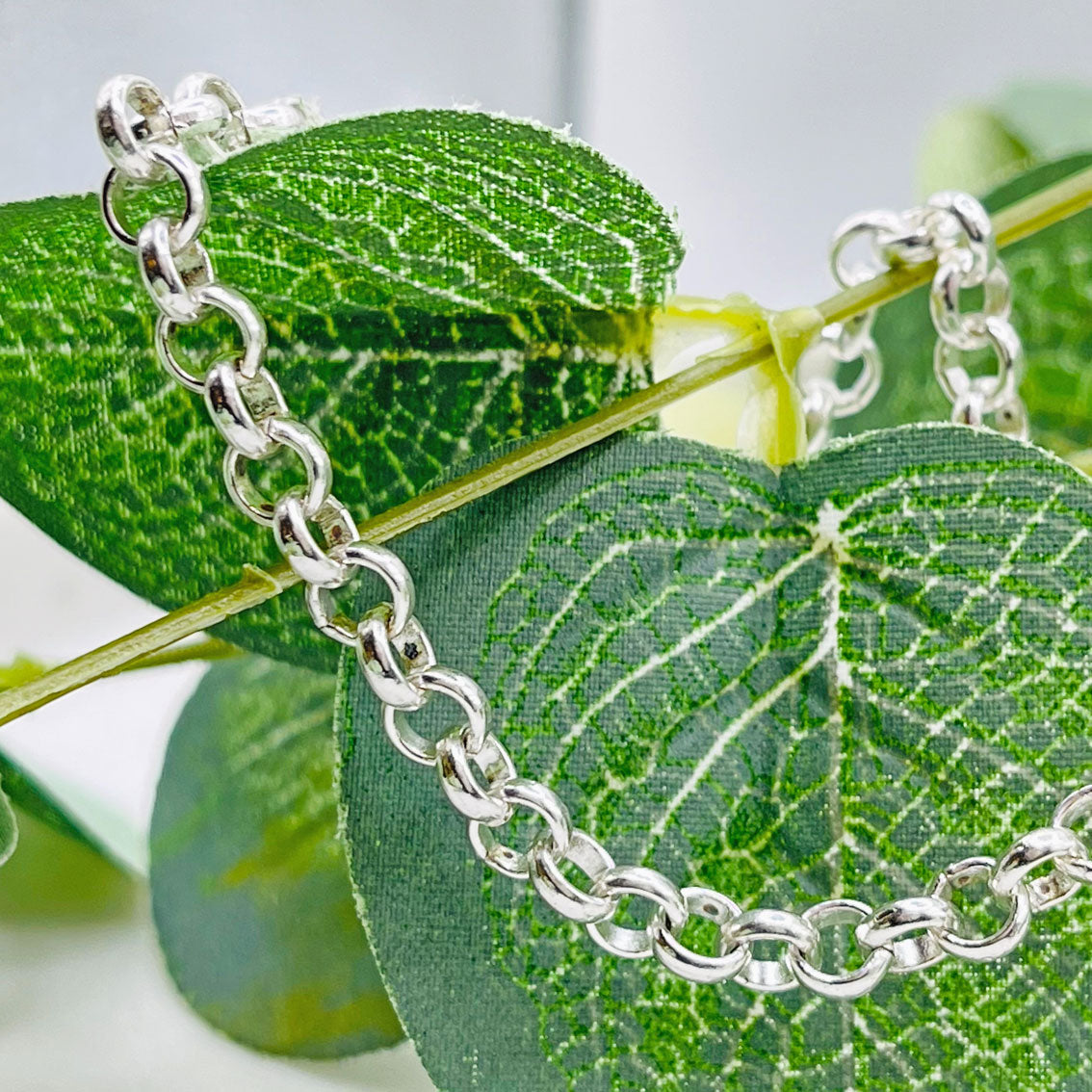 Silberne Armkette mit starkem Design Bairo Poeme