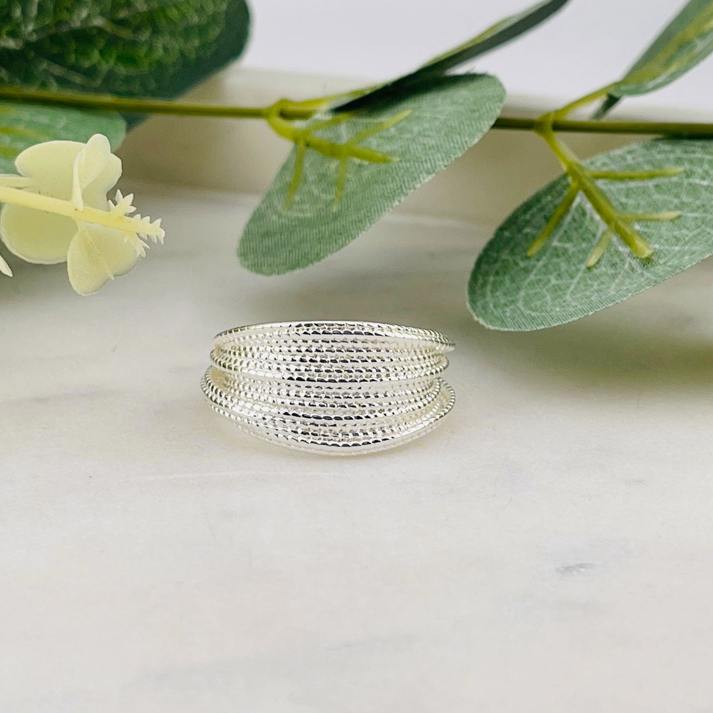Silberring mit Kettchen-Design aus Edelstahl Aurice