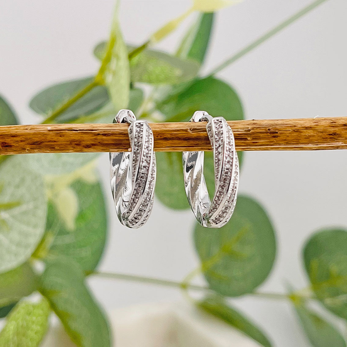 Twisted Silber Hoops mit Zirkonia Lillemore